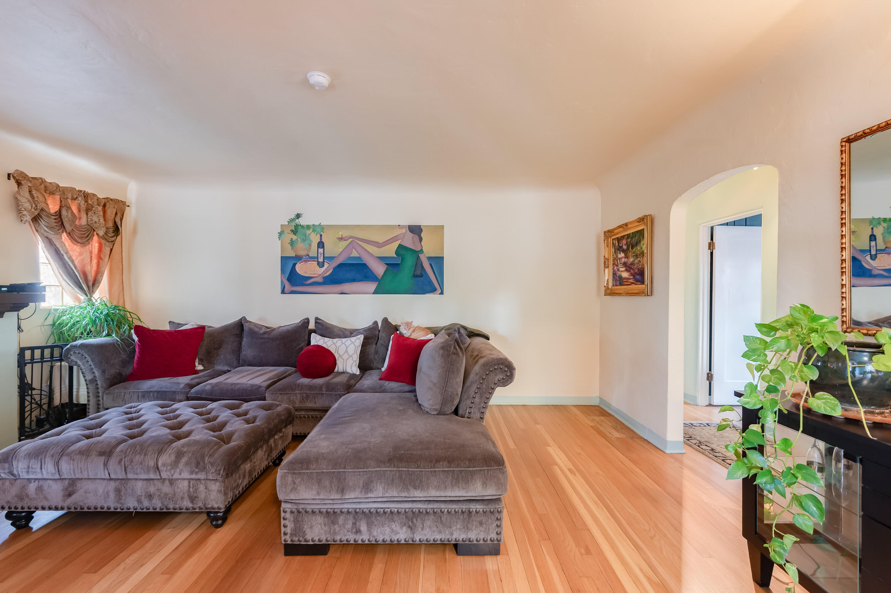 410 AMHERST Drive SE