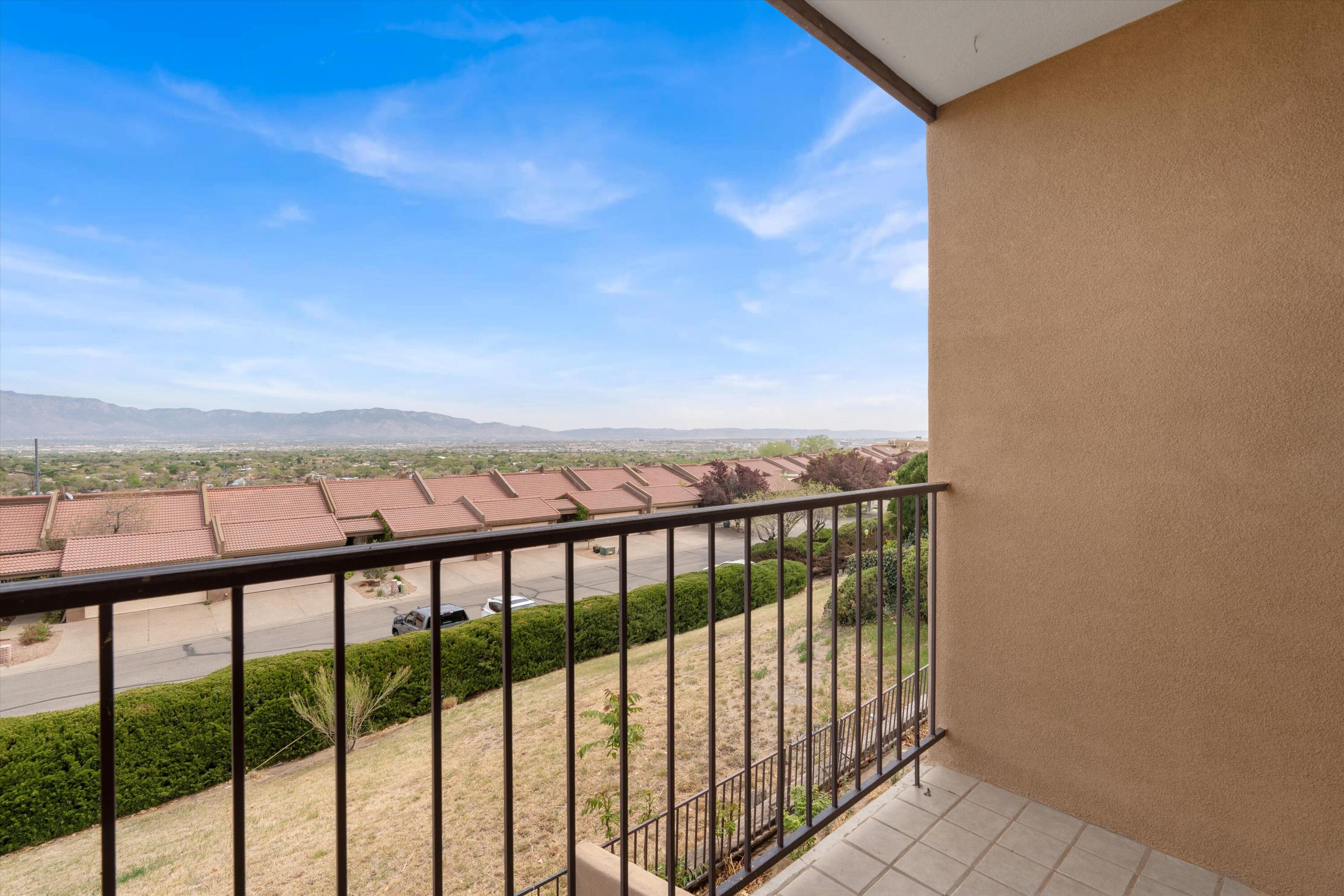 2700 Vista Grande Drive NW 56