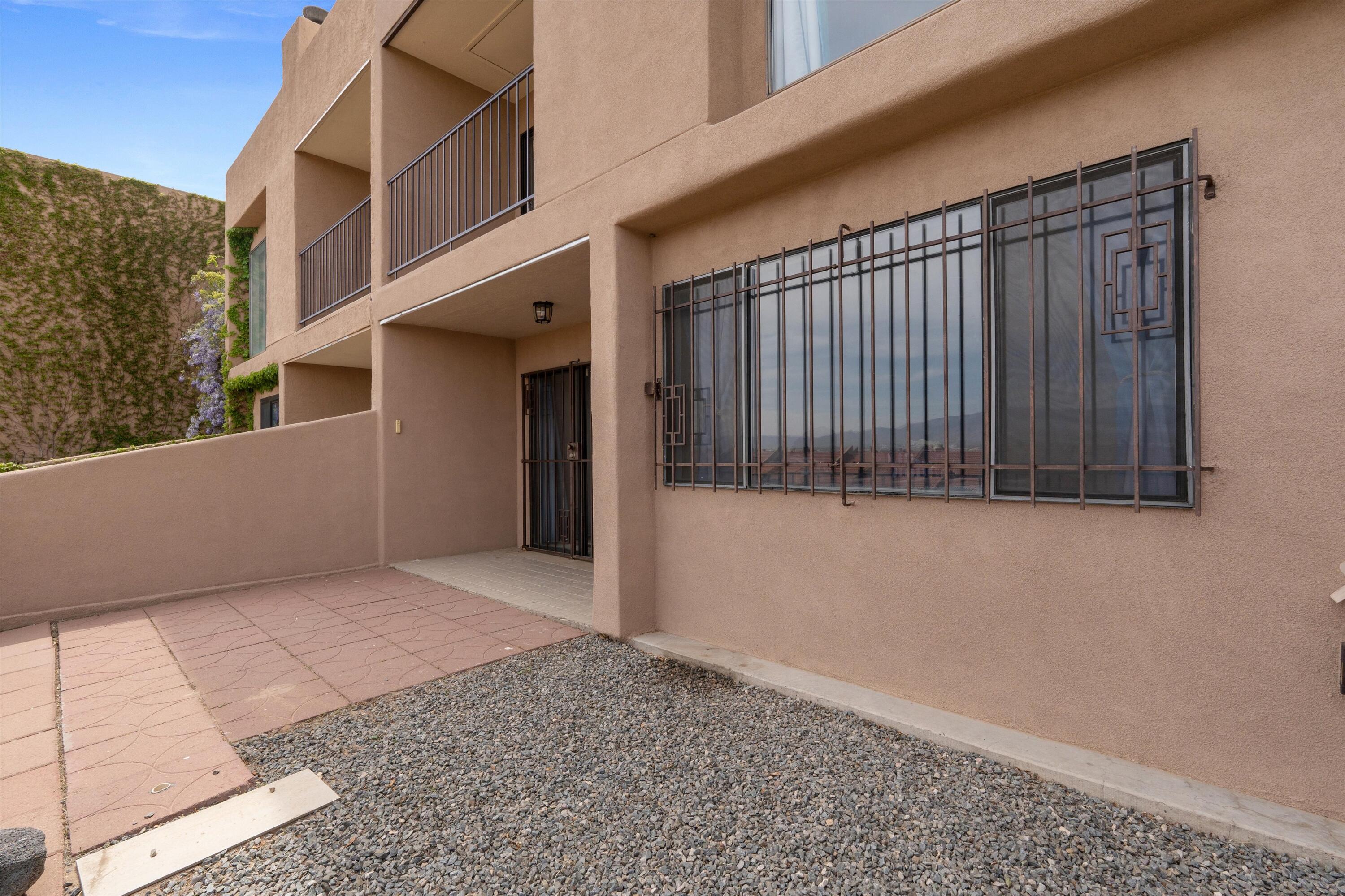 2700 Vista Grande Drive NW 56