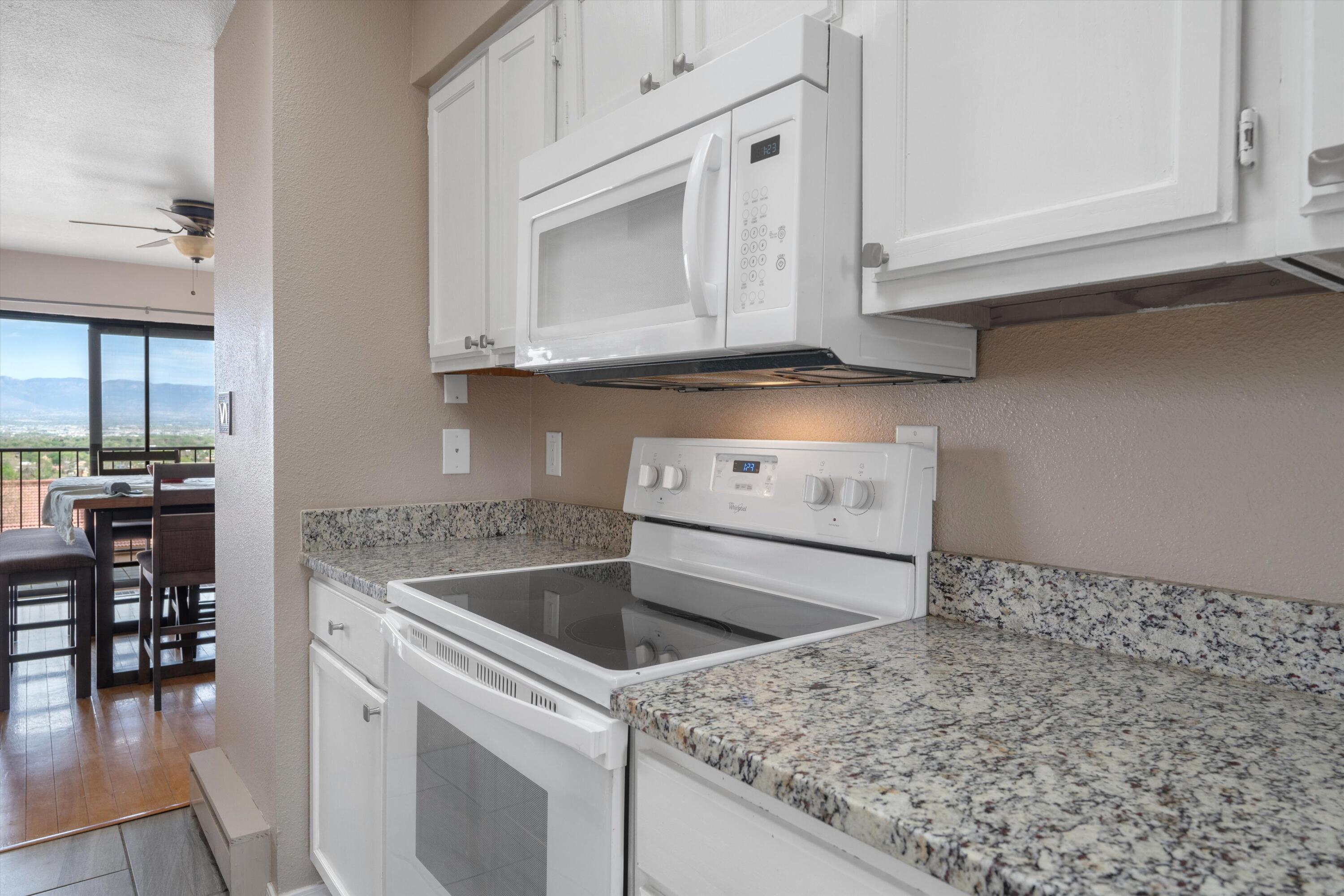 2700 Vista Grande Drive NW 56