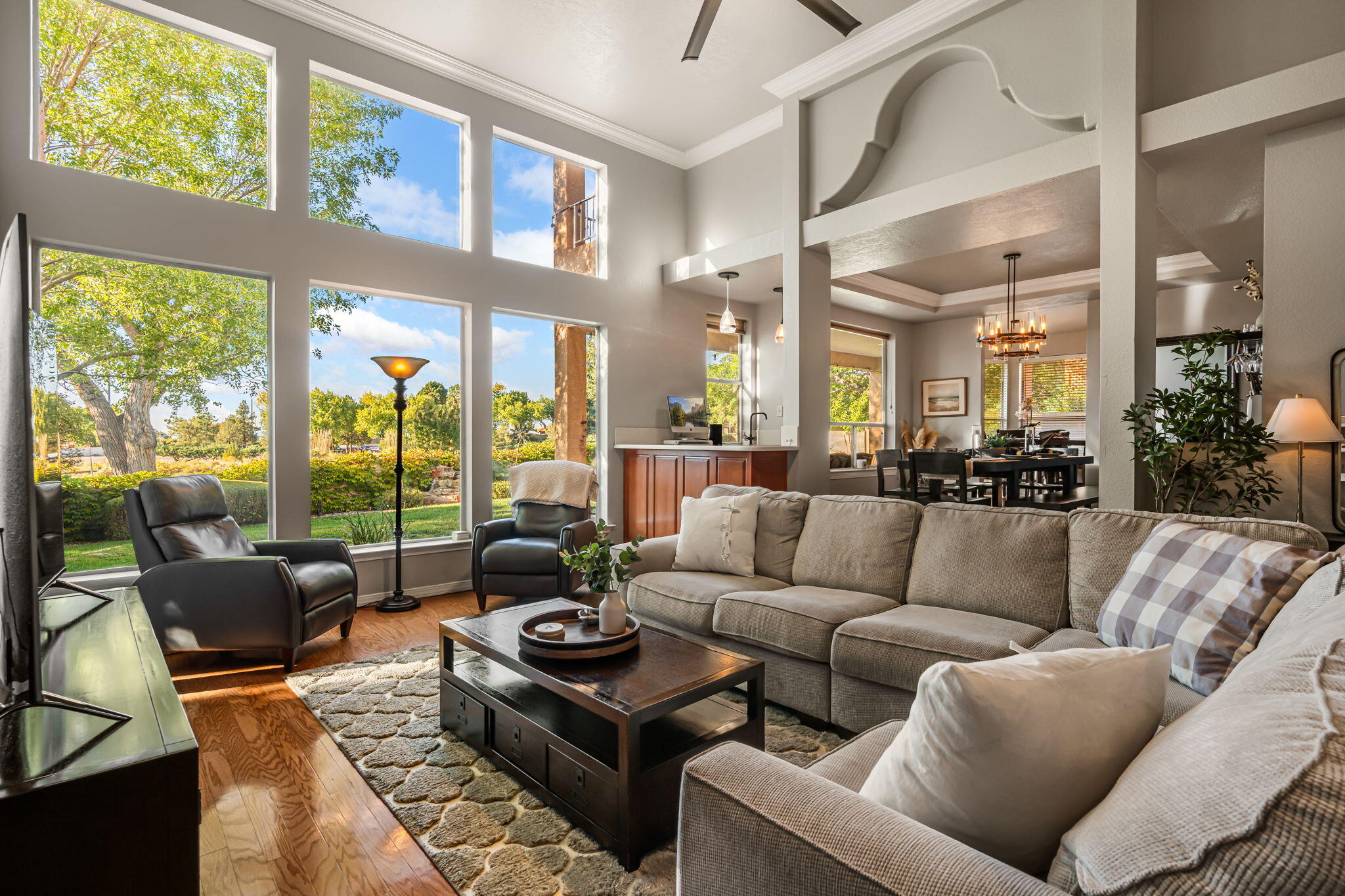 6505 MEADOW HILLS Street NE