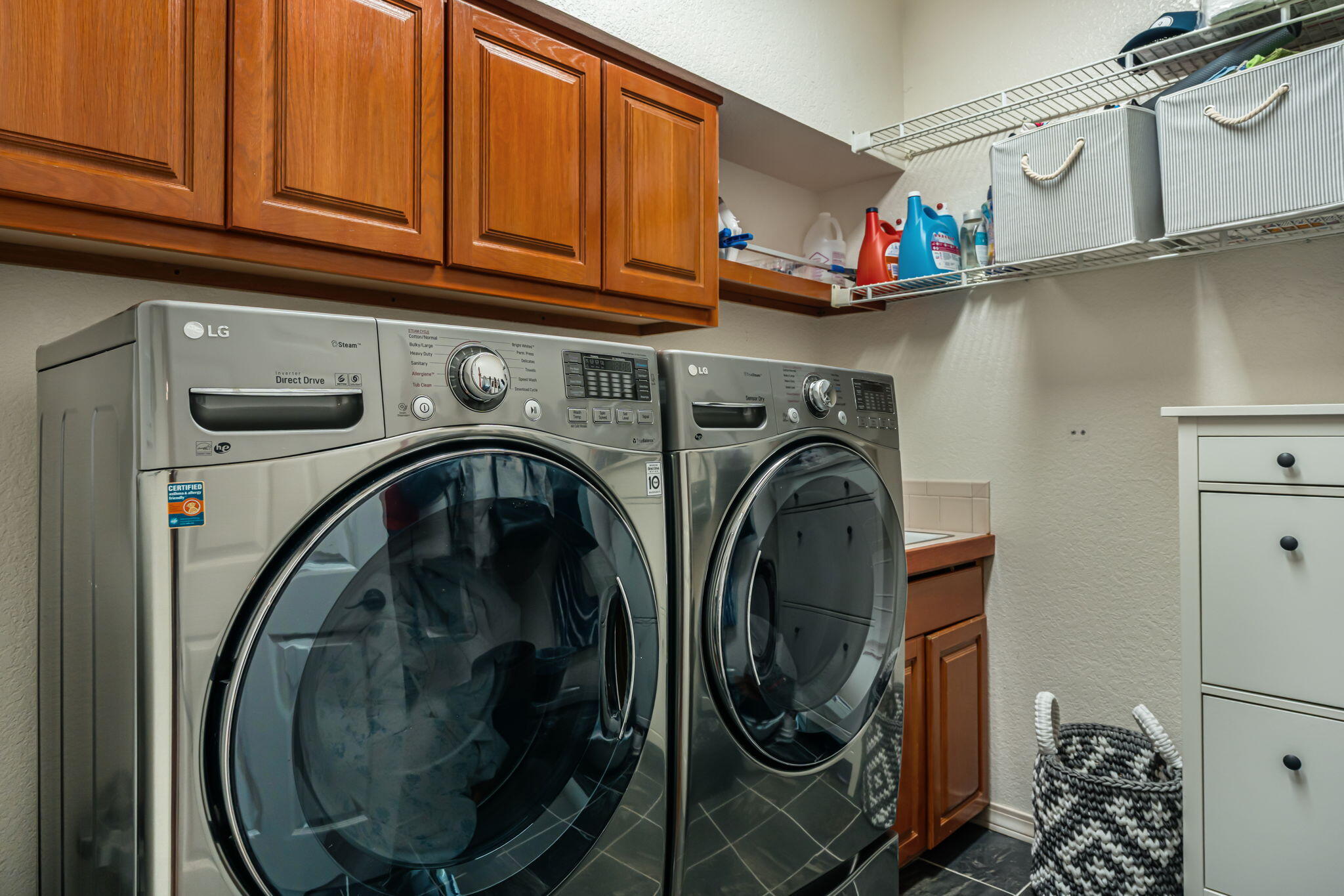 6505 MEADOW HILLS Street NE