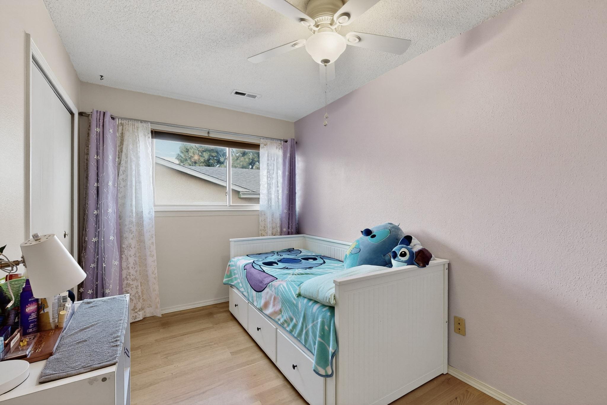 3604 PARISIAN Way NE