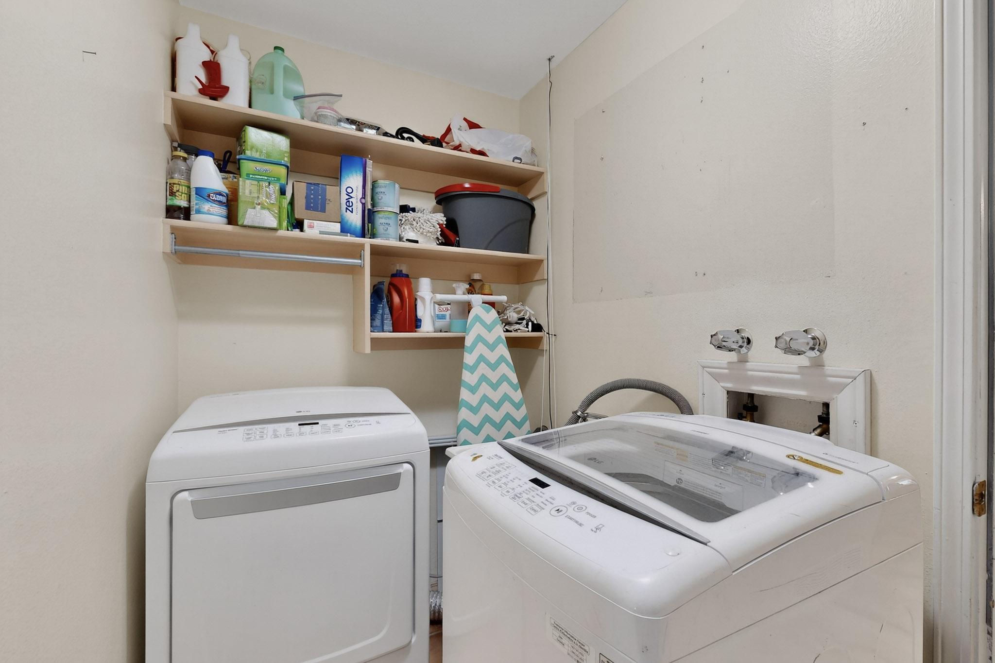 3604 PARISIAN Way NE