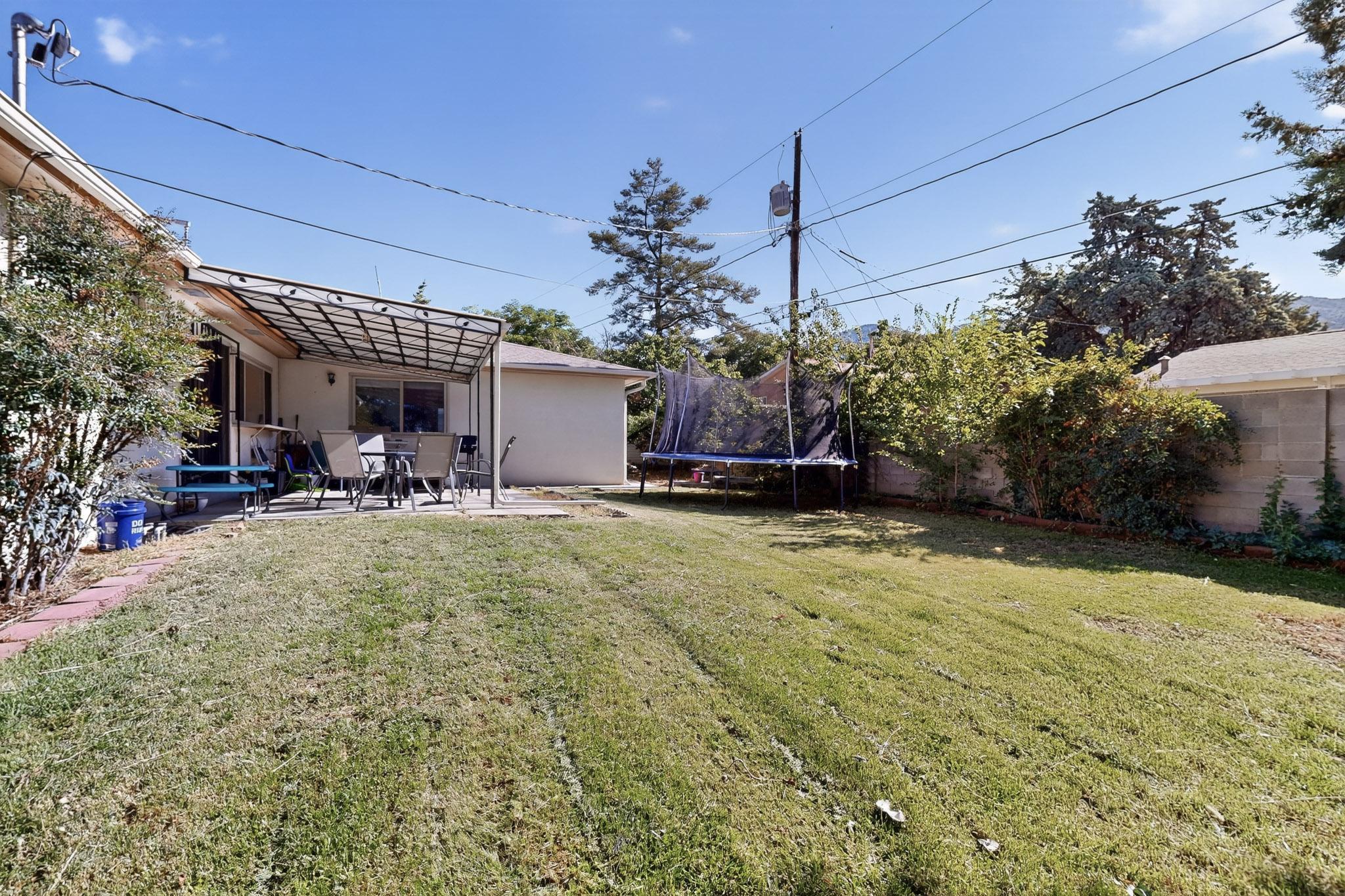 3604 PARISIAN Way NE