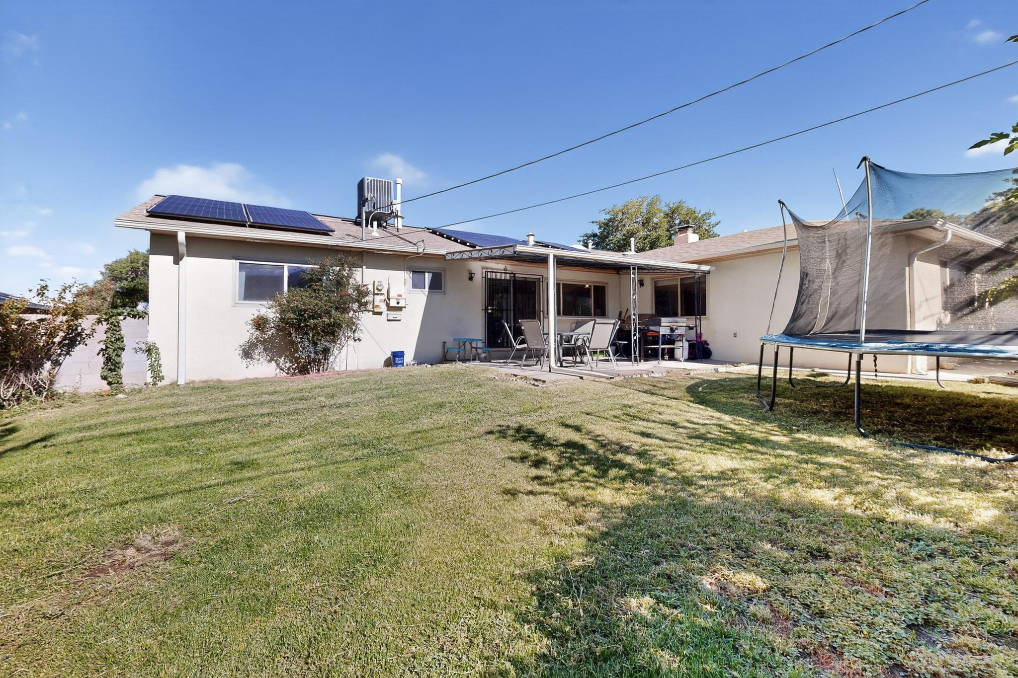 3604 PARISIAN Way NE