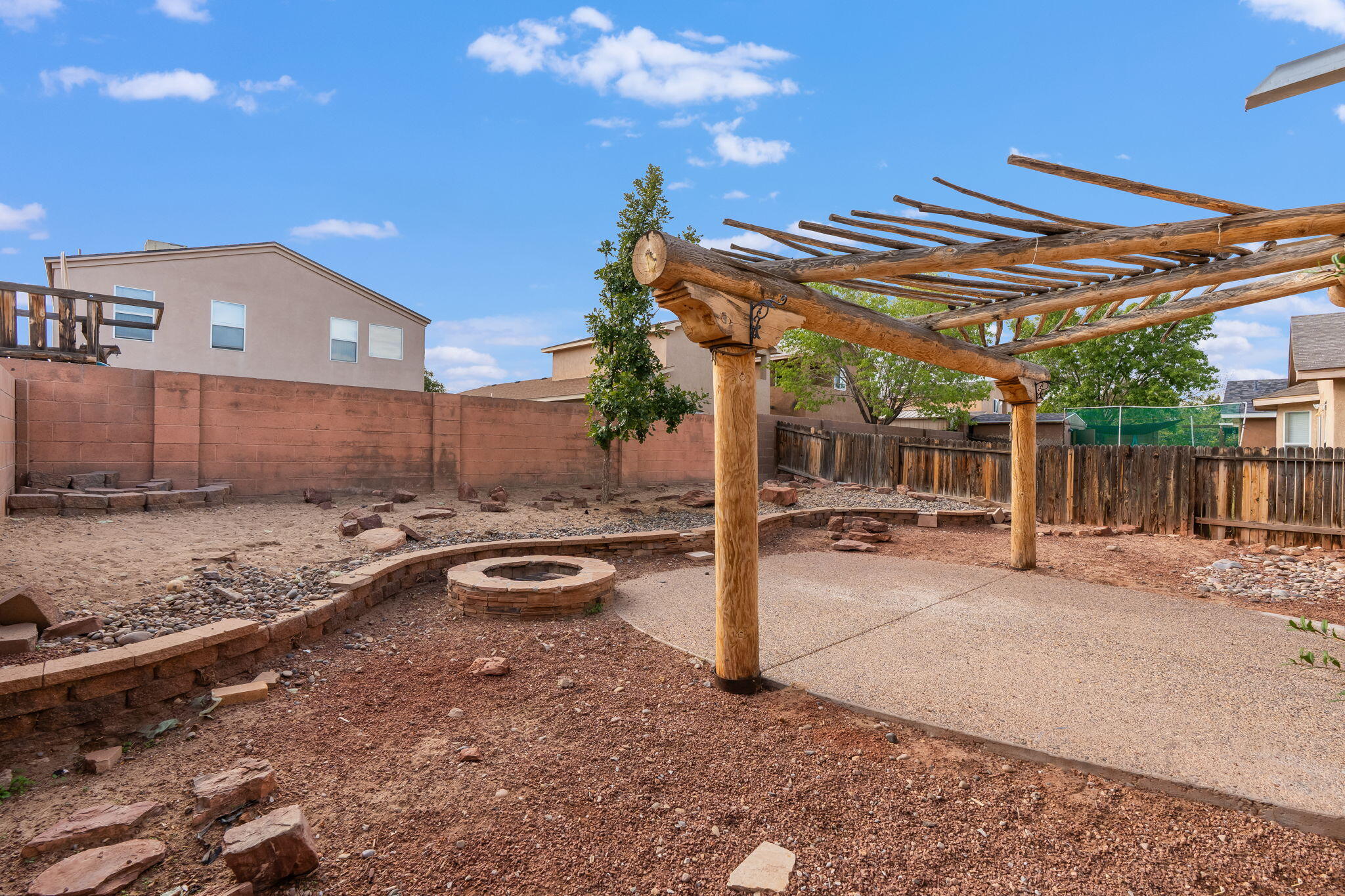 537 SKY TOWER Street SW