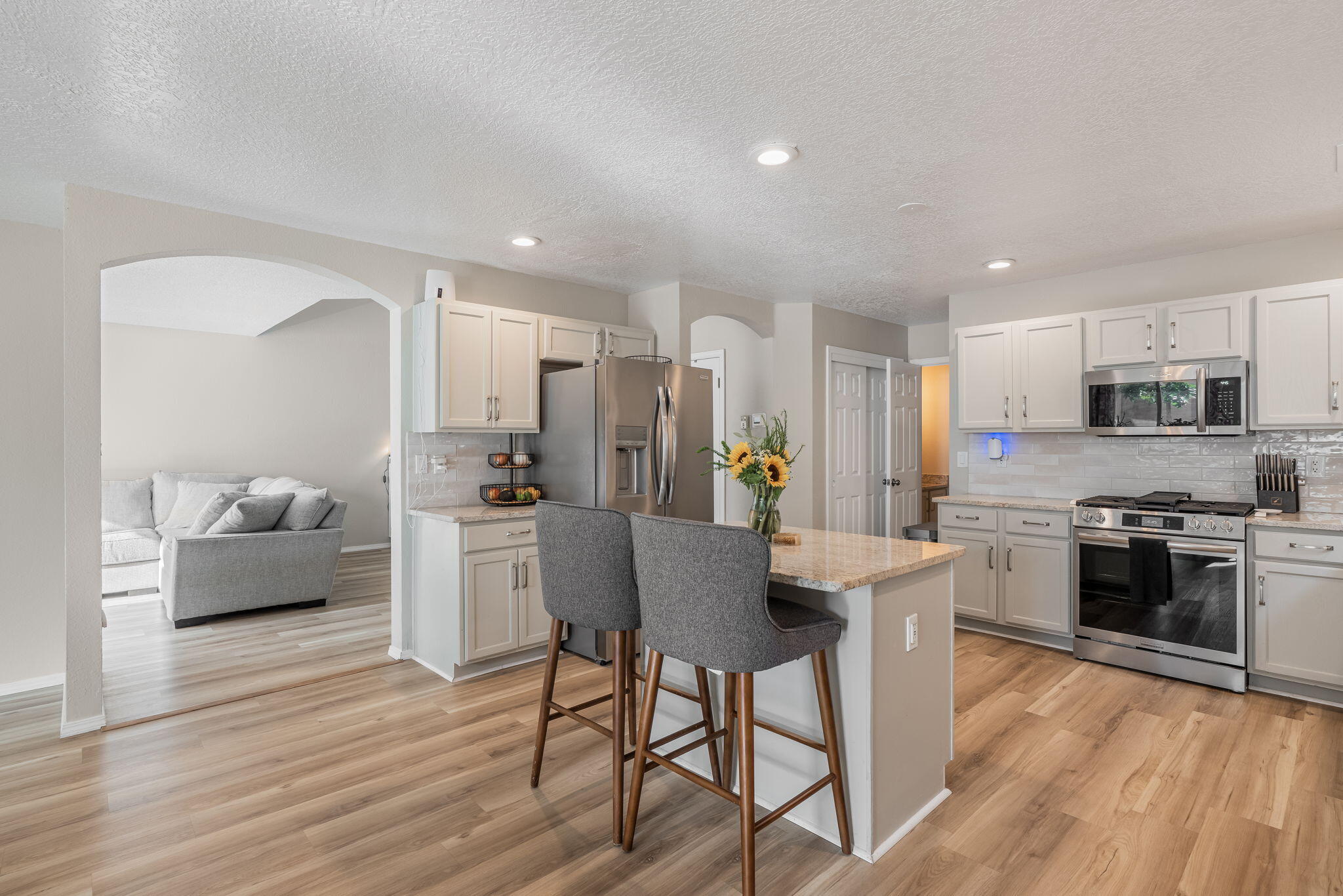 537 SKY TOWER Street SW