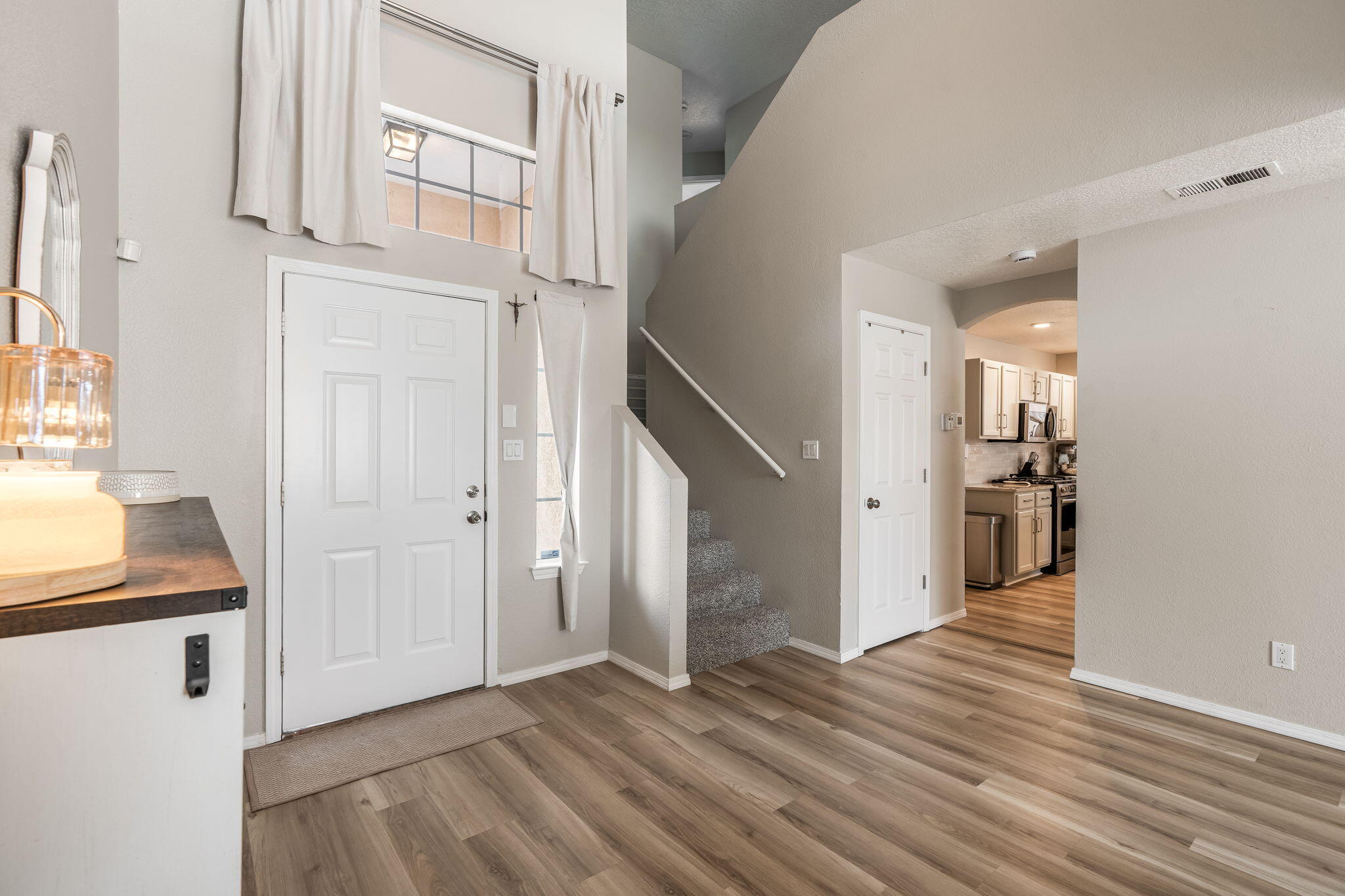 537 SKY TOWER Street SW