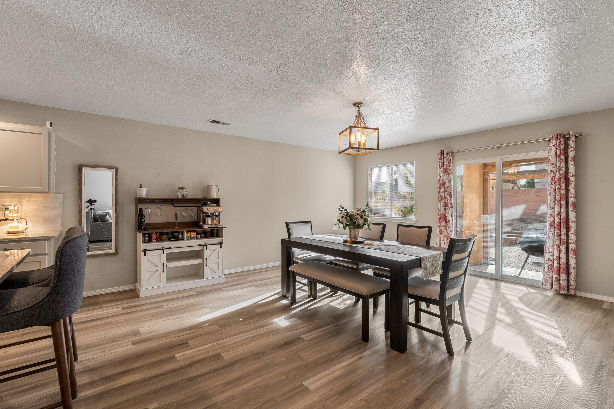 537 SKY TOWER Street SW