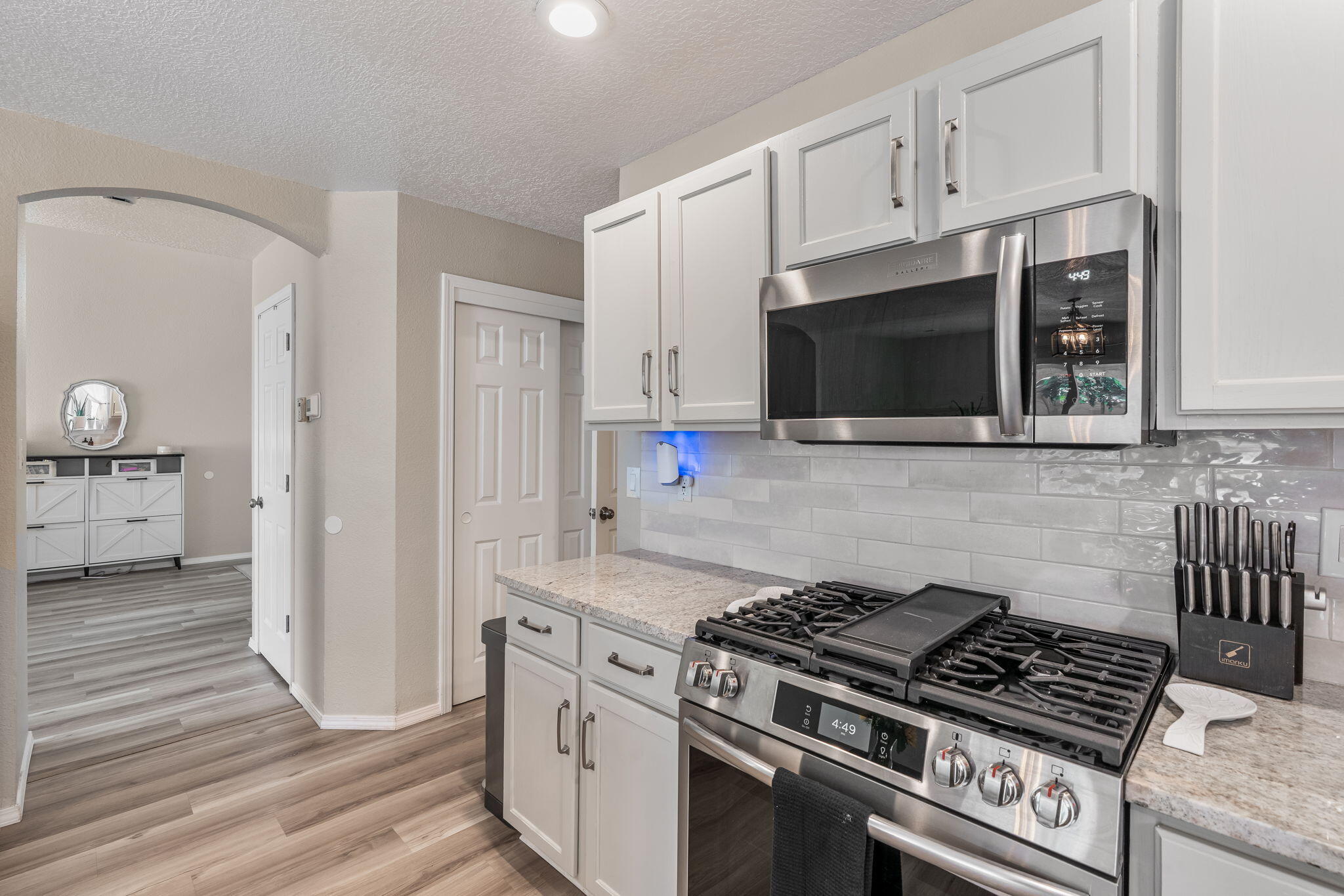 537 SKY TOWER Street SW