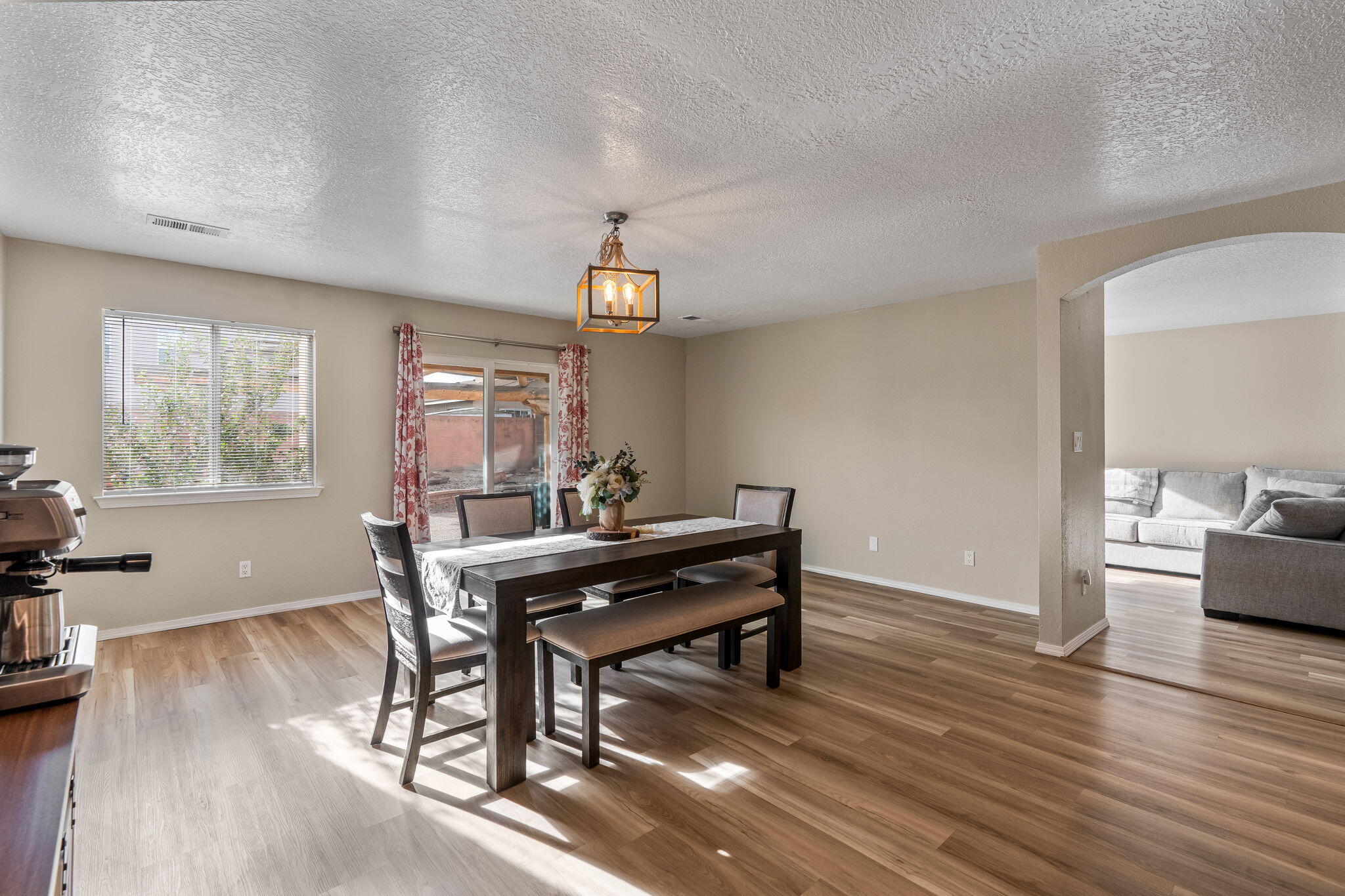 537 SKY TOWER Street SW