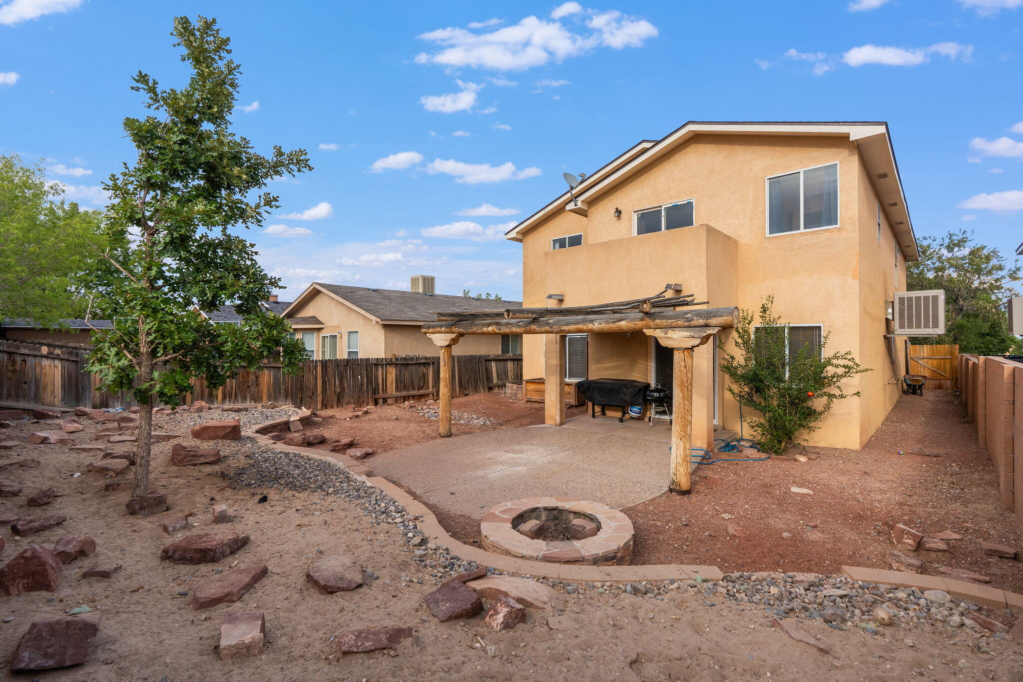 537 SKY TOWER Street SW