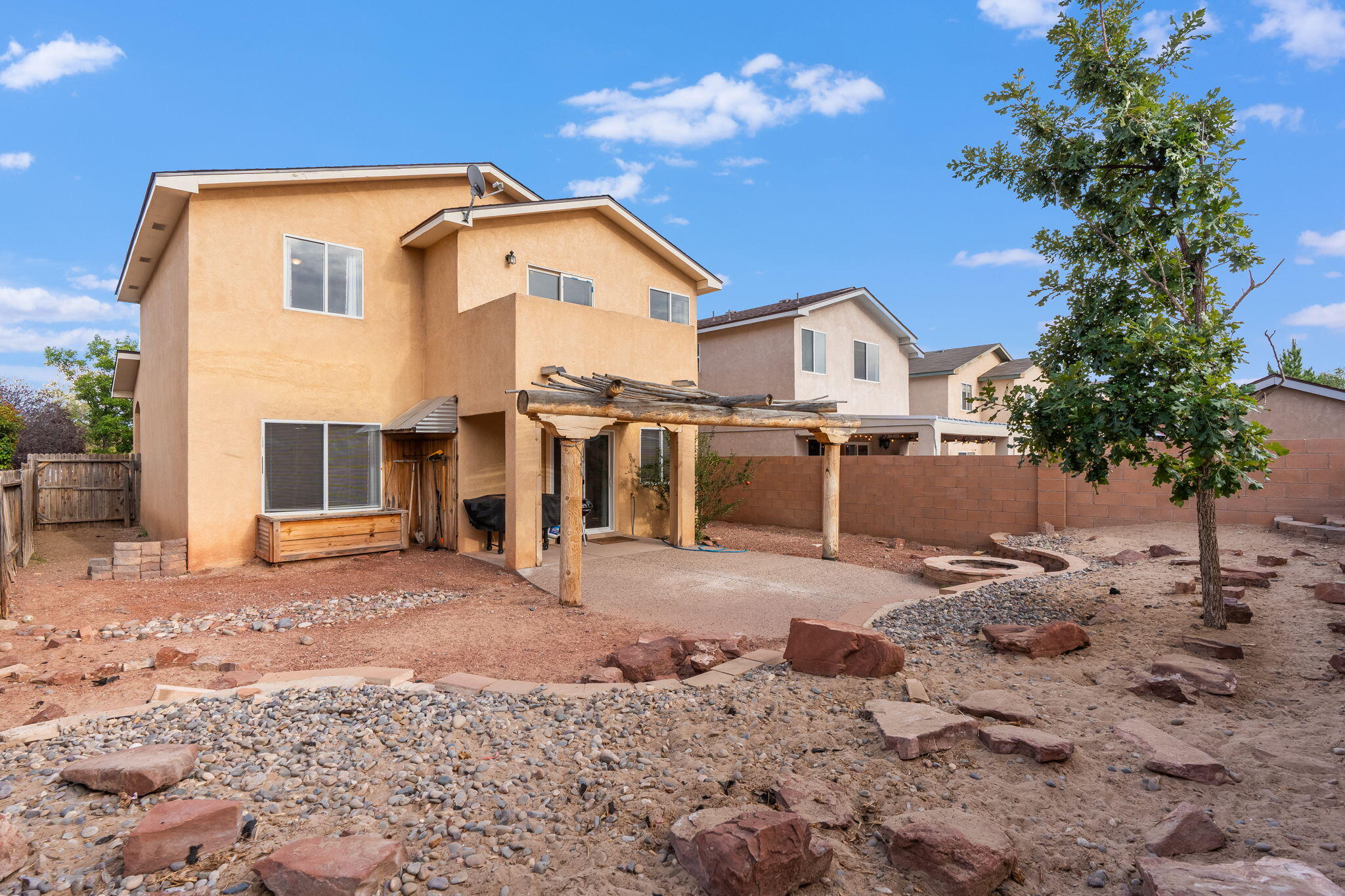 537 SKY TOWER Street SW