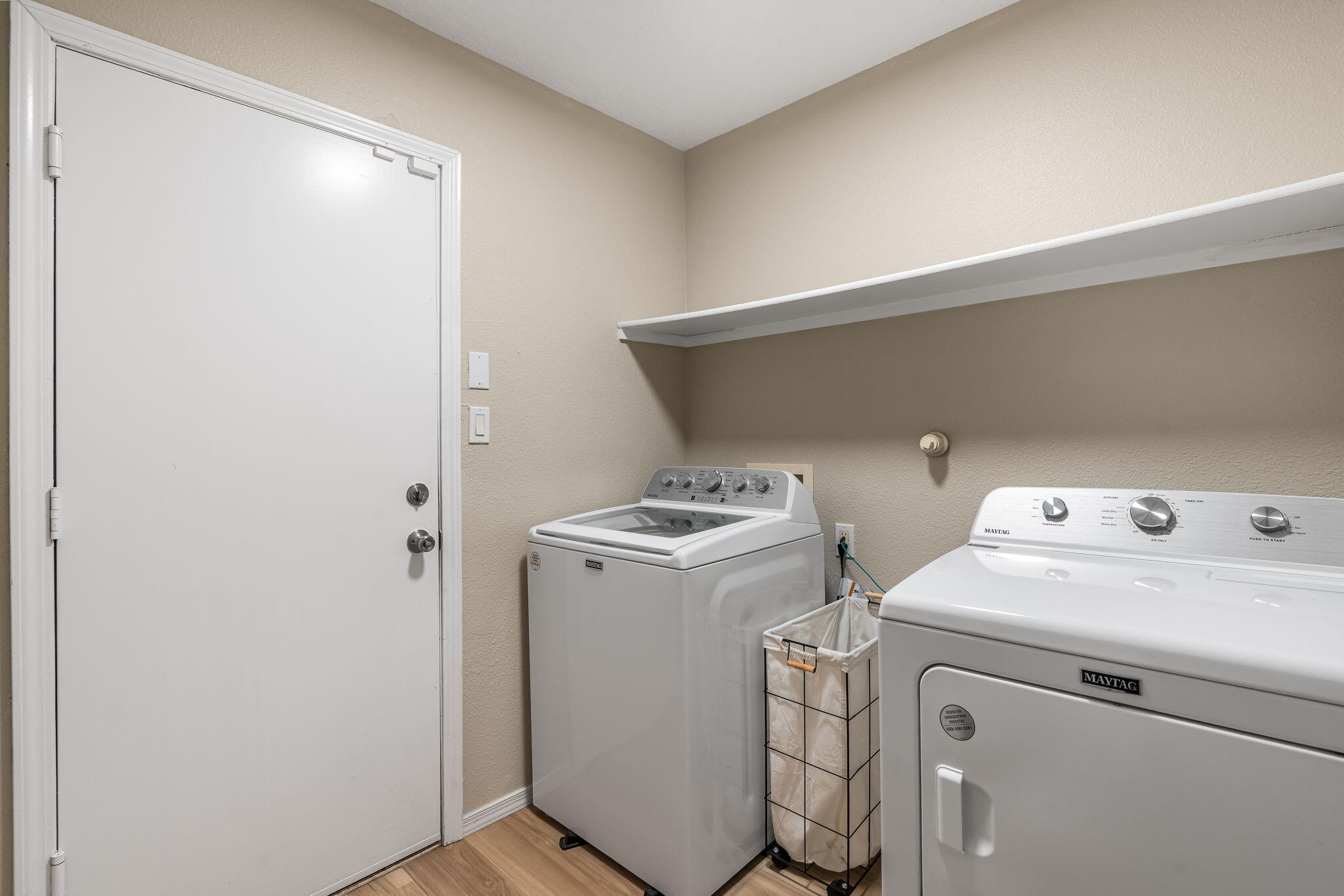 537 SKY TOWER Street SW