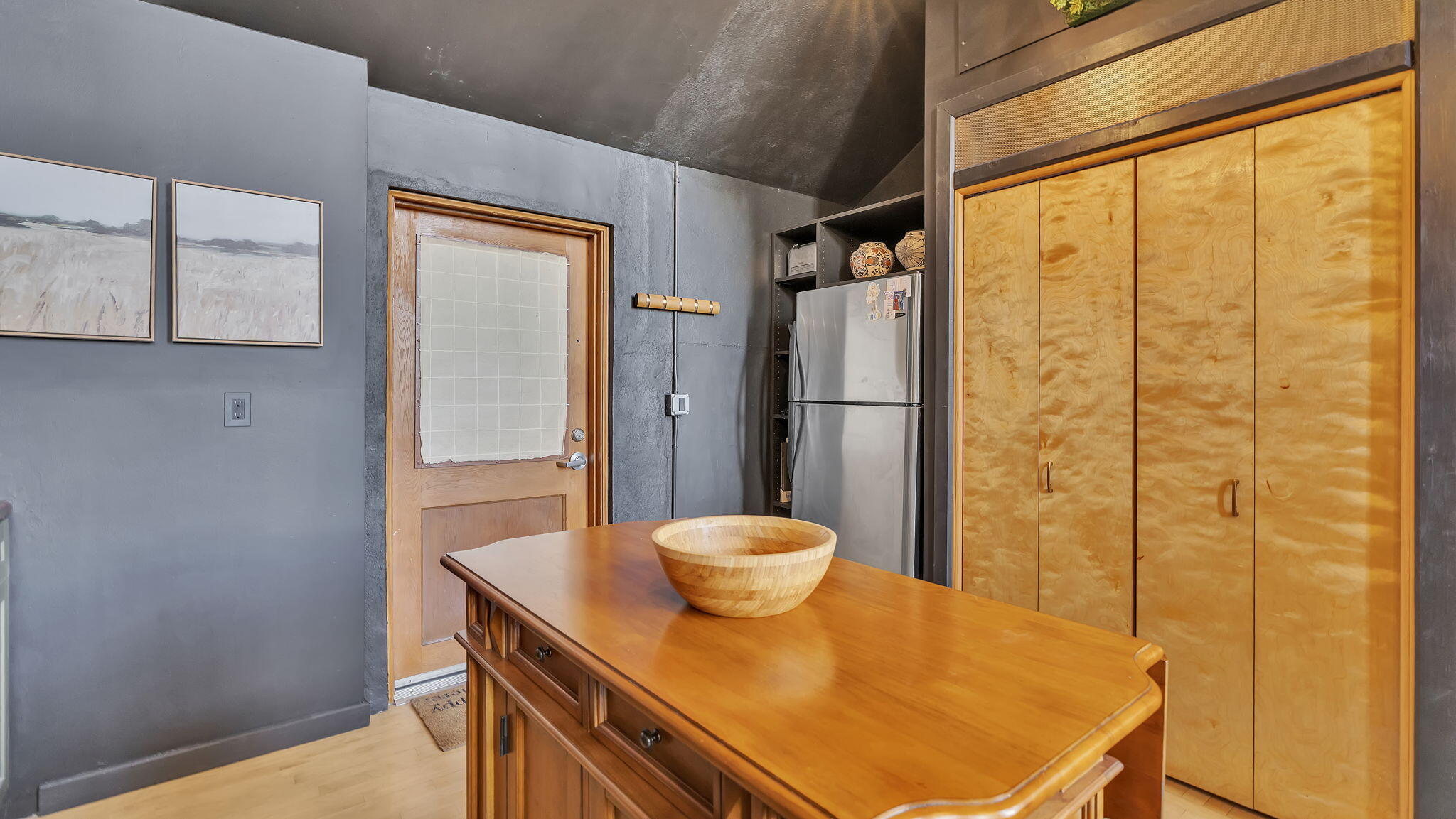 300 TIJERAS Avenue NE 319