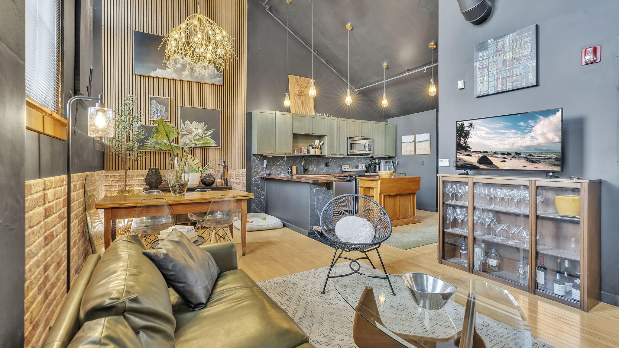 300 TIJERAS Avenue NE 319