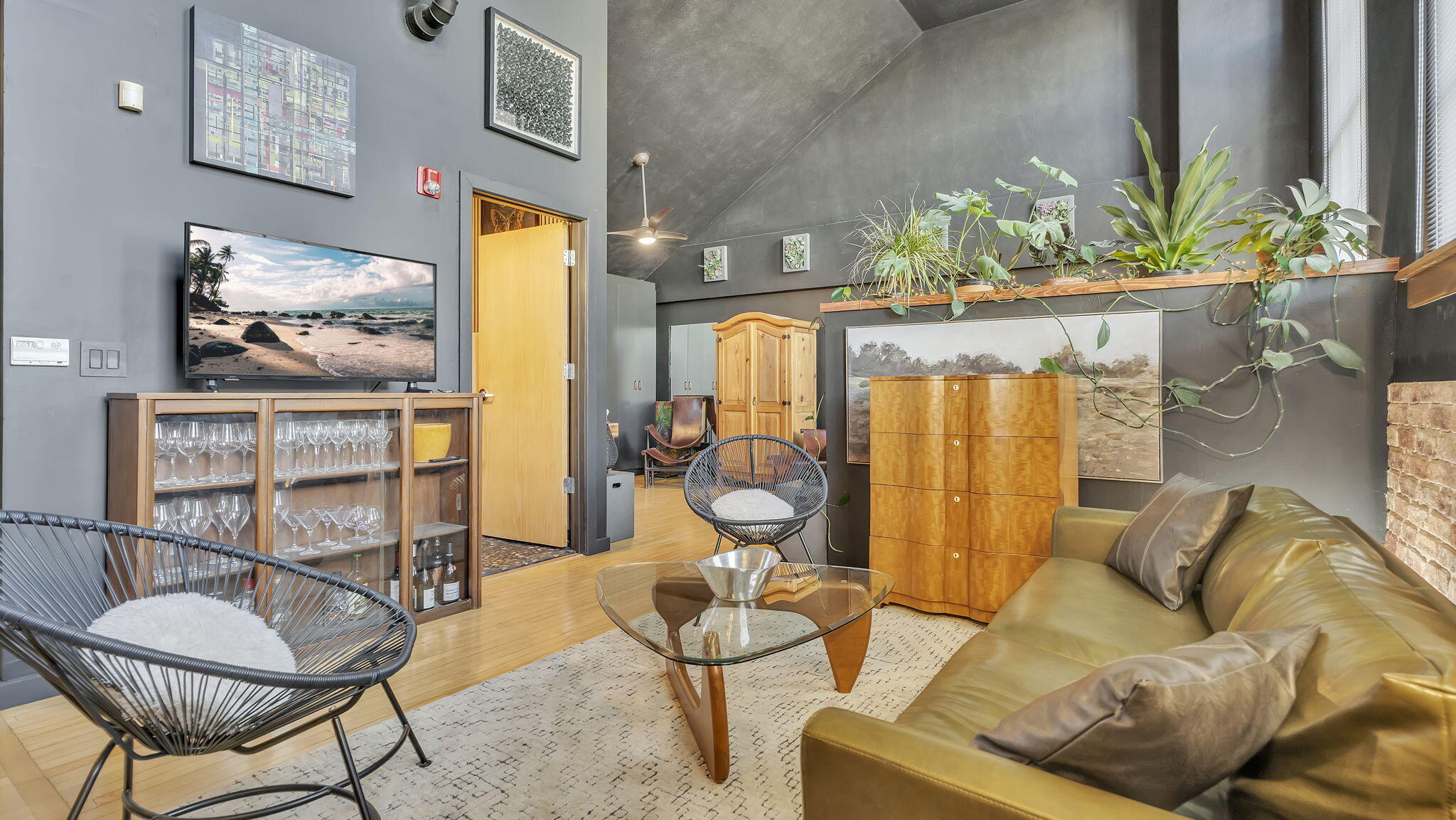 300 TIJERAS Avenue NE 319