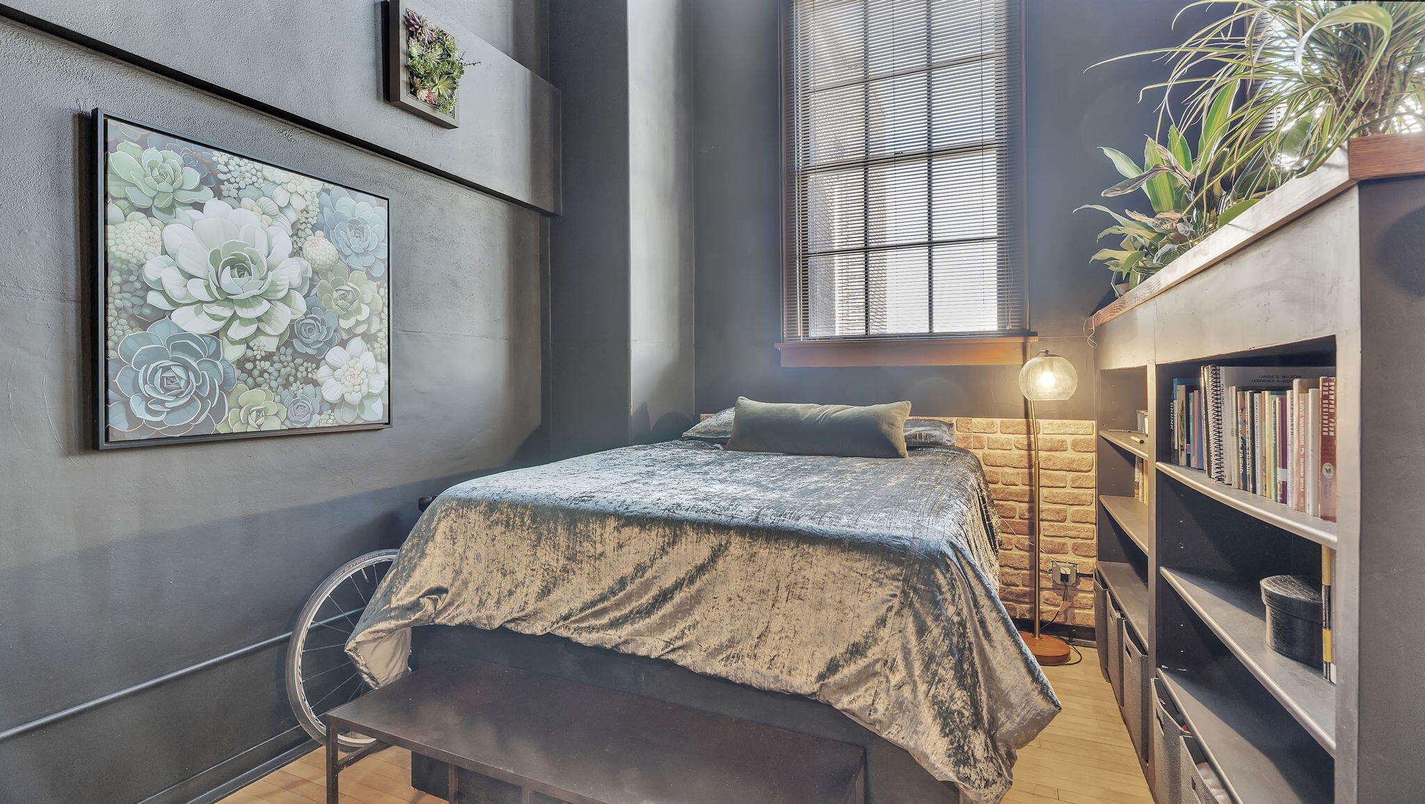 300 TIJERAS Avenue NE 319