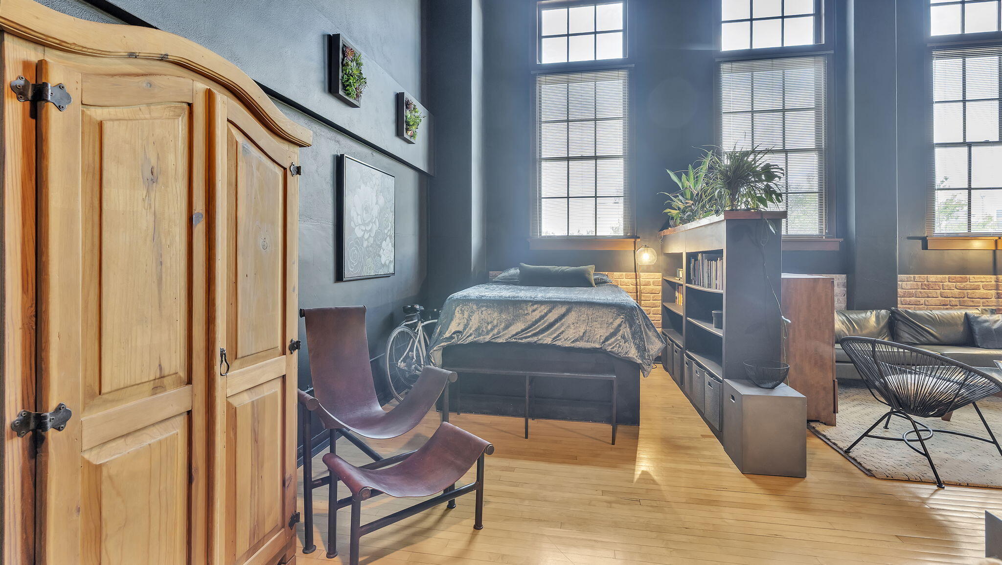 300 TIJERAS Avenue NE 319