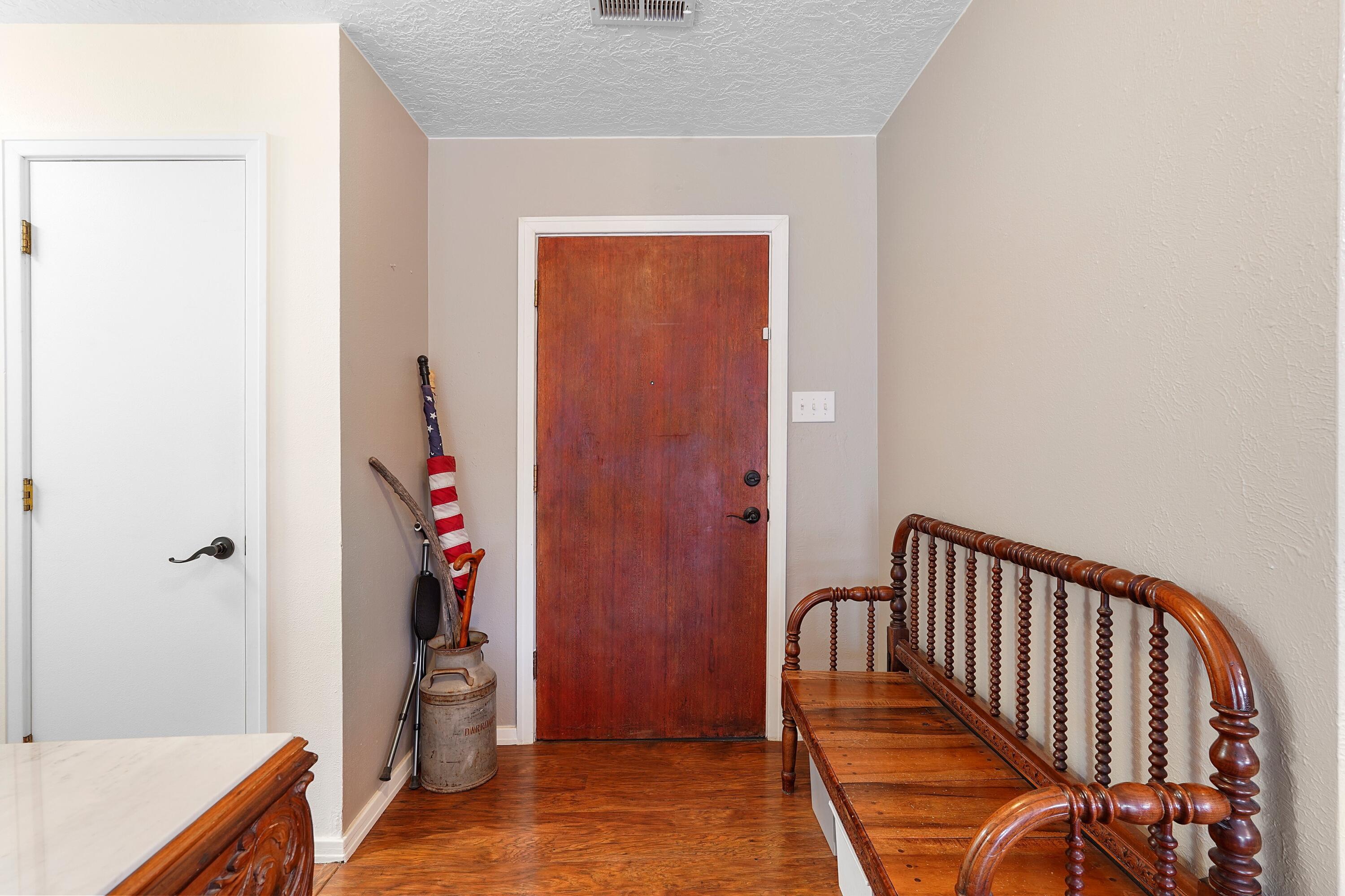 3727 VALERIE Place NE