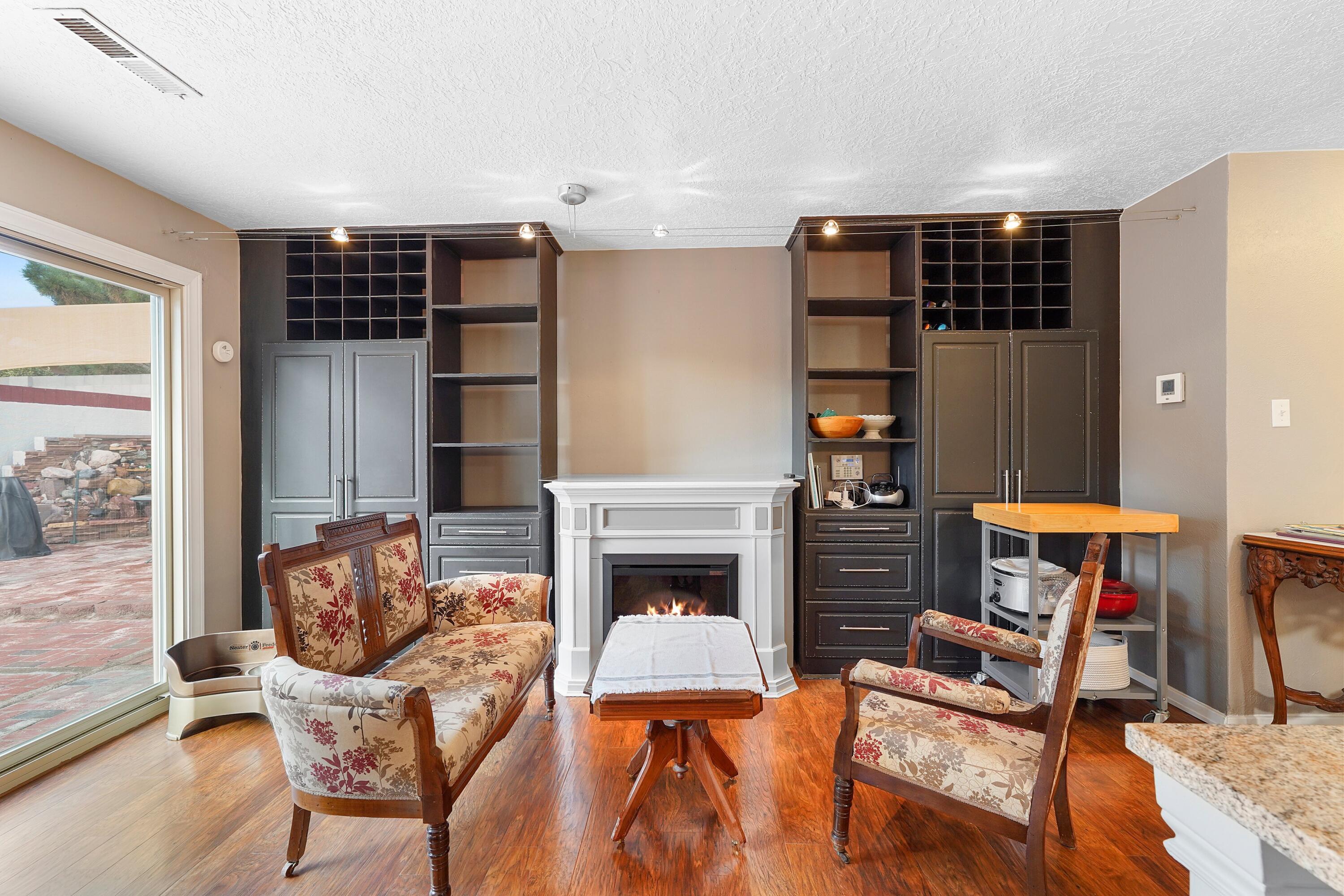 3727 VALERIE Place NE