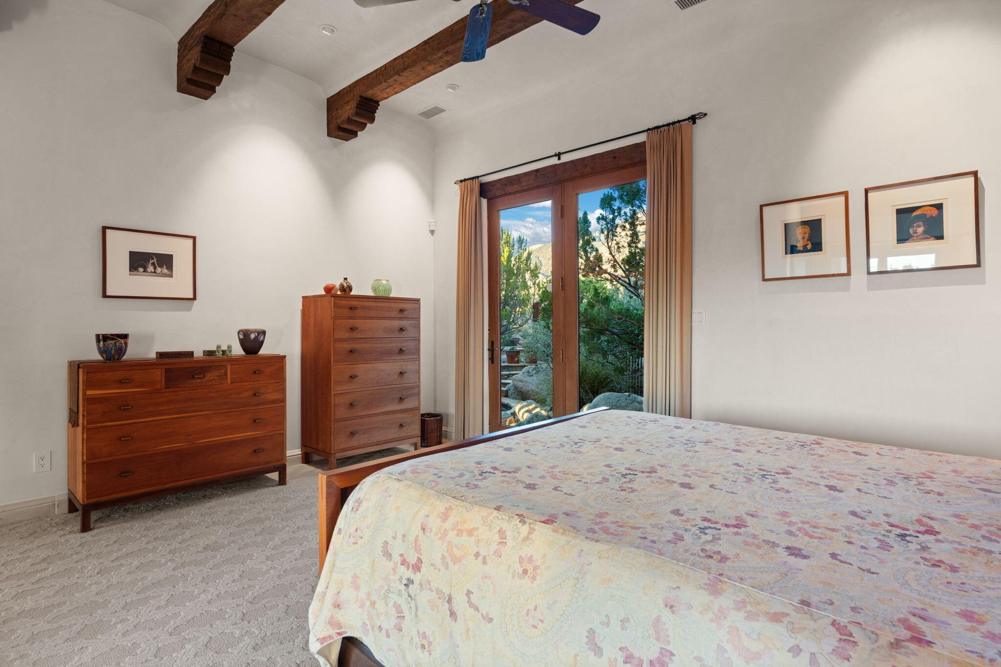 348 White Oaks Drive NE