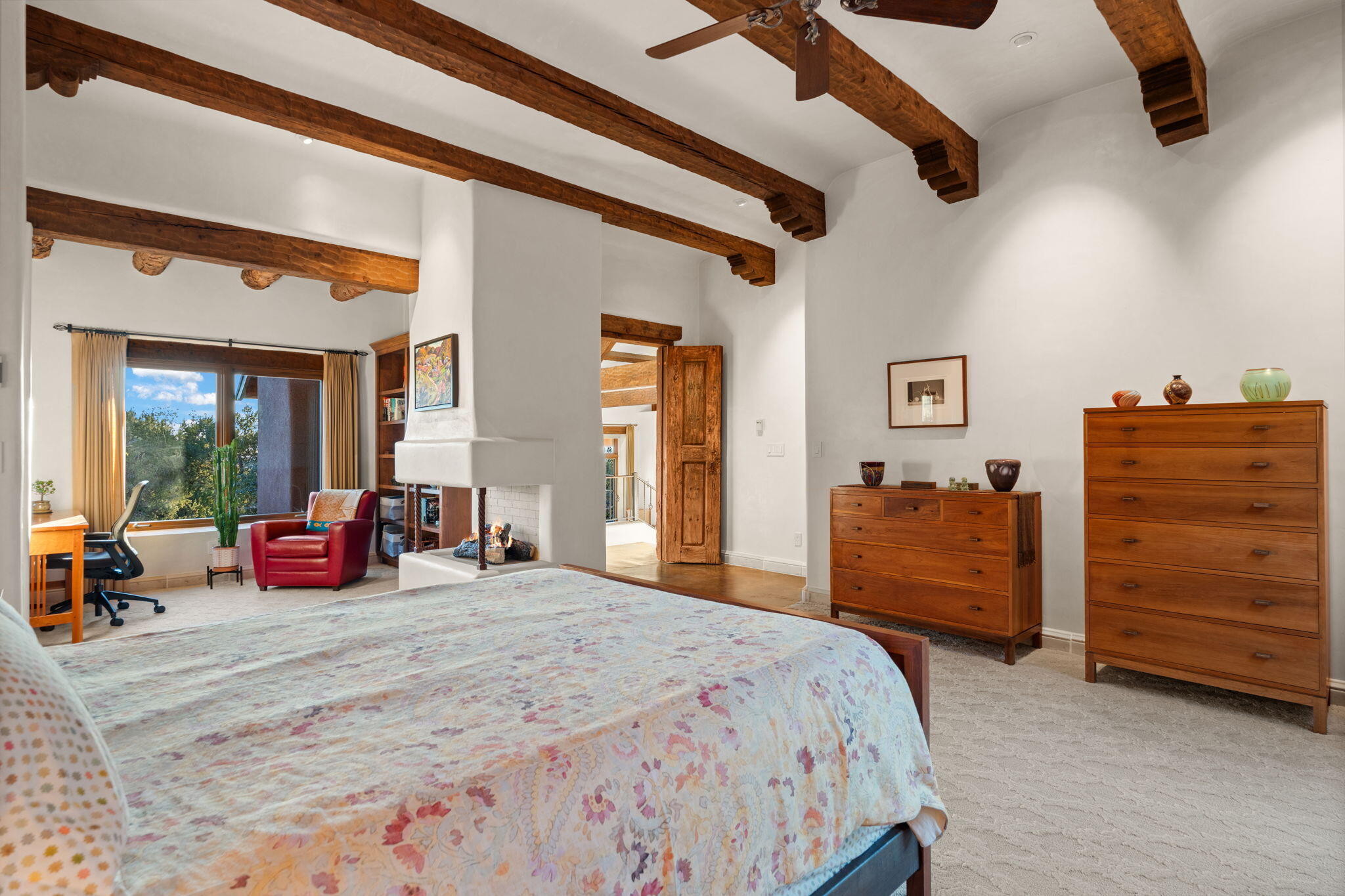 348 White Oaks Drive NE