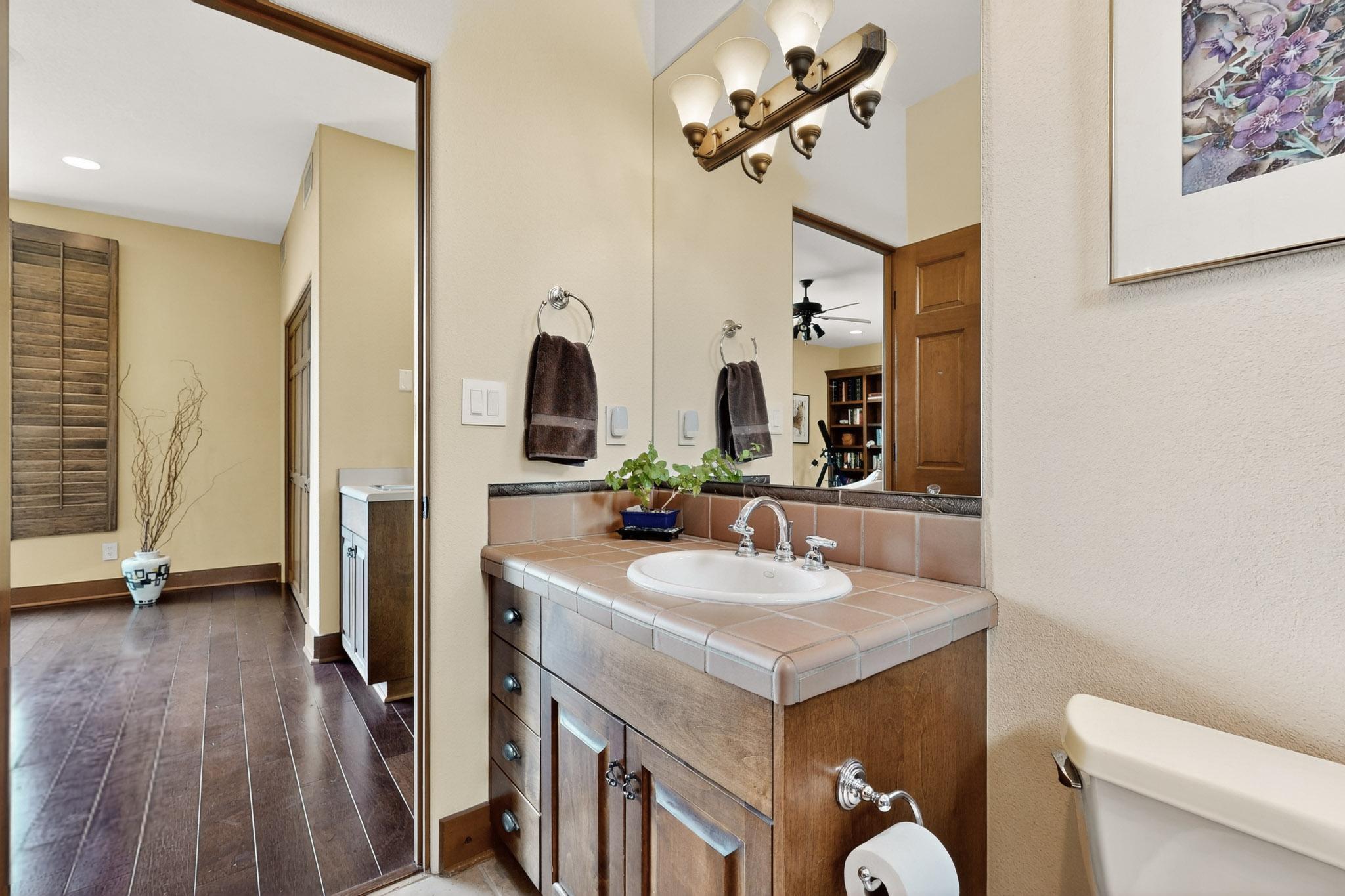 348 White Oaks Drive NE