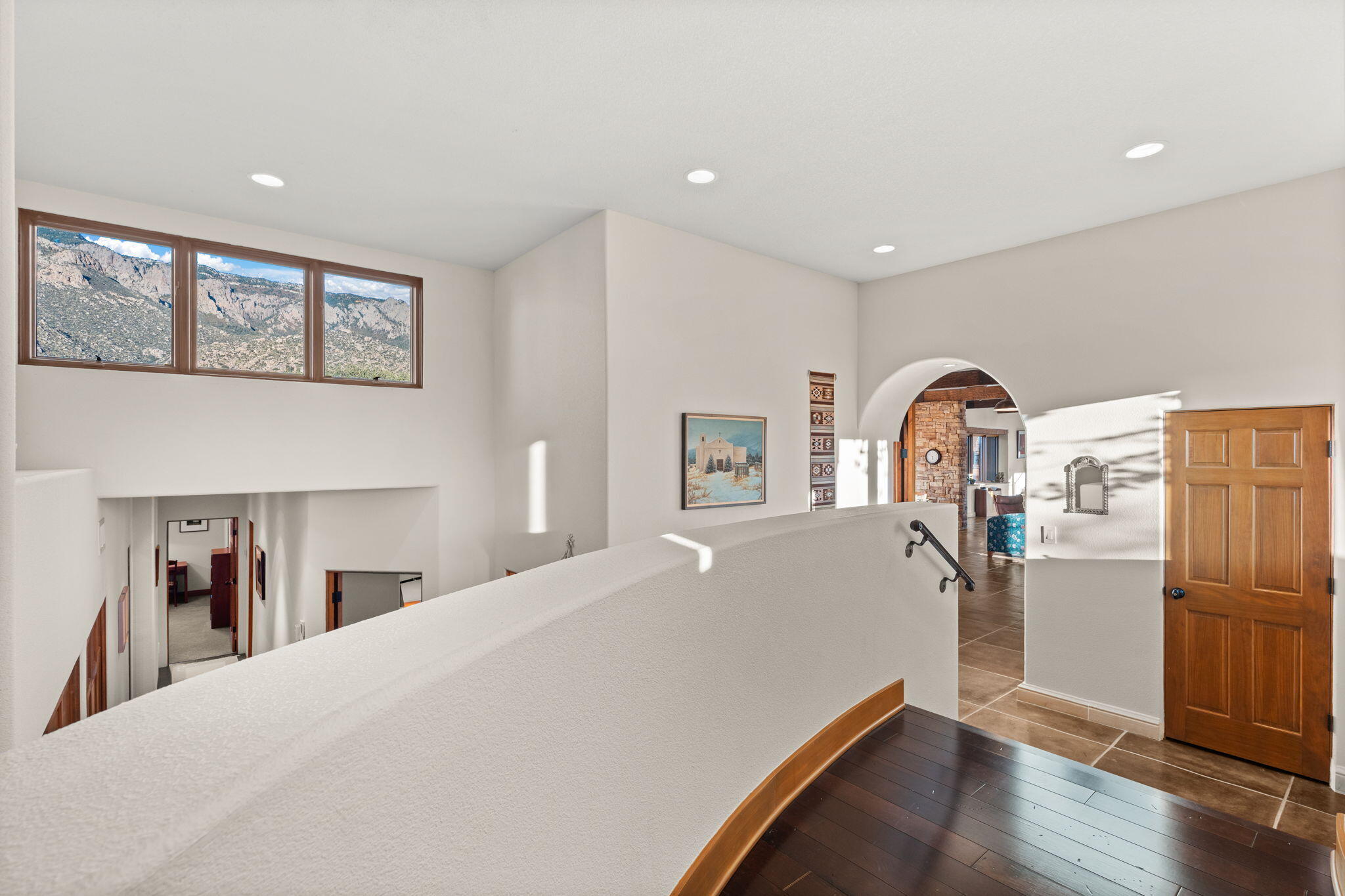 348 White Oaks Drive NE