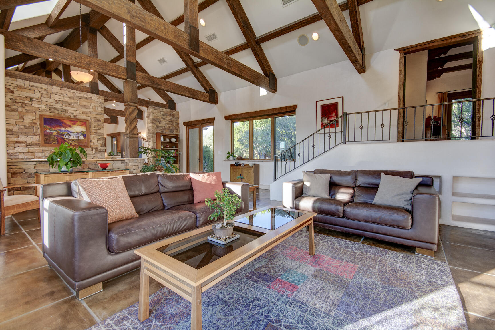 348 White Oaks Drive NE