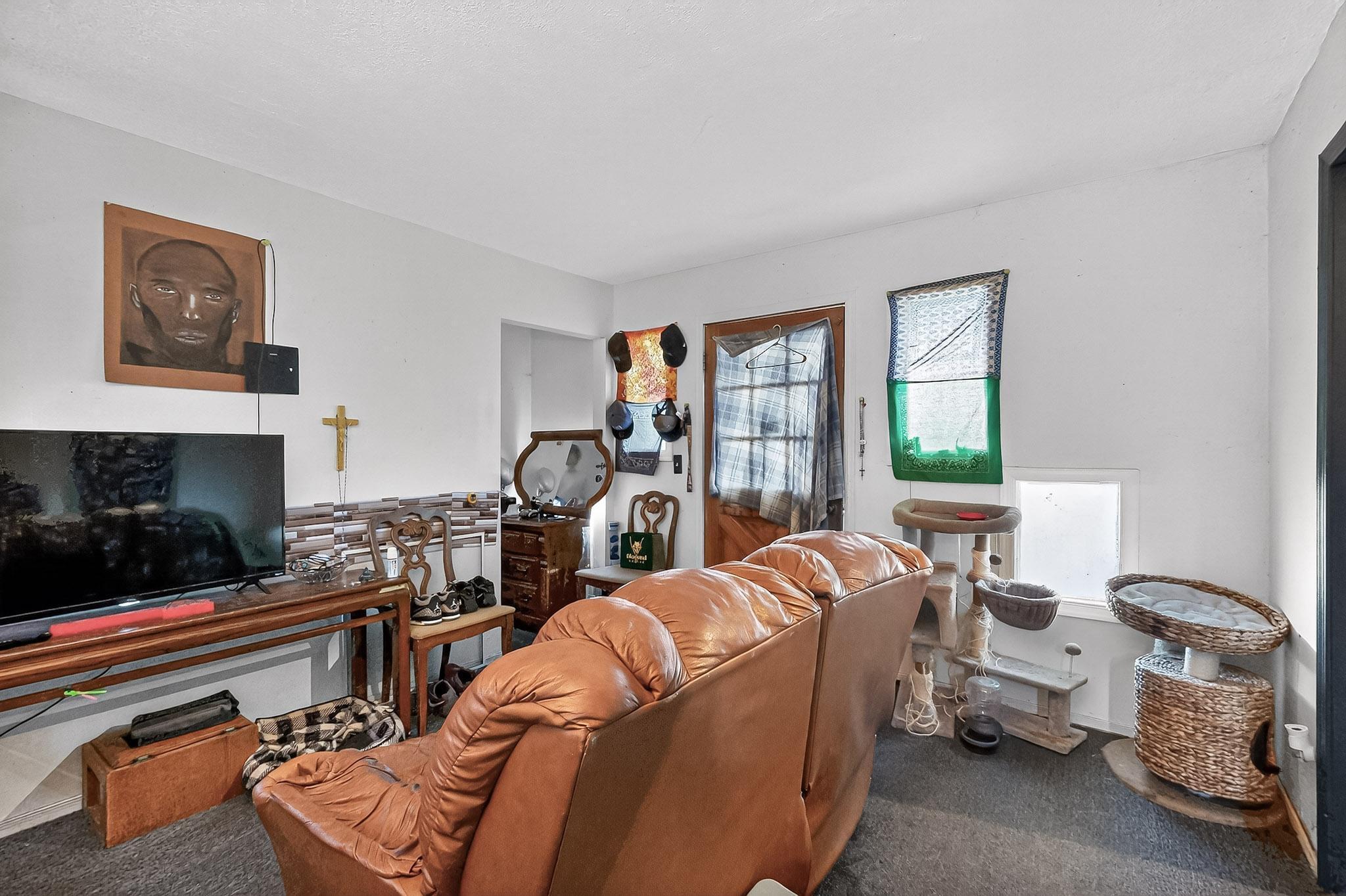 4011 Broadview Place NW