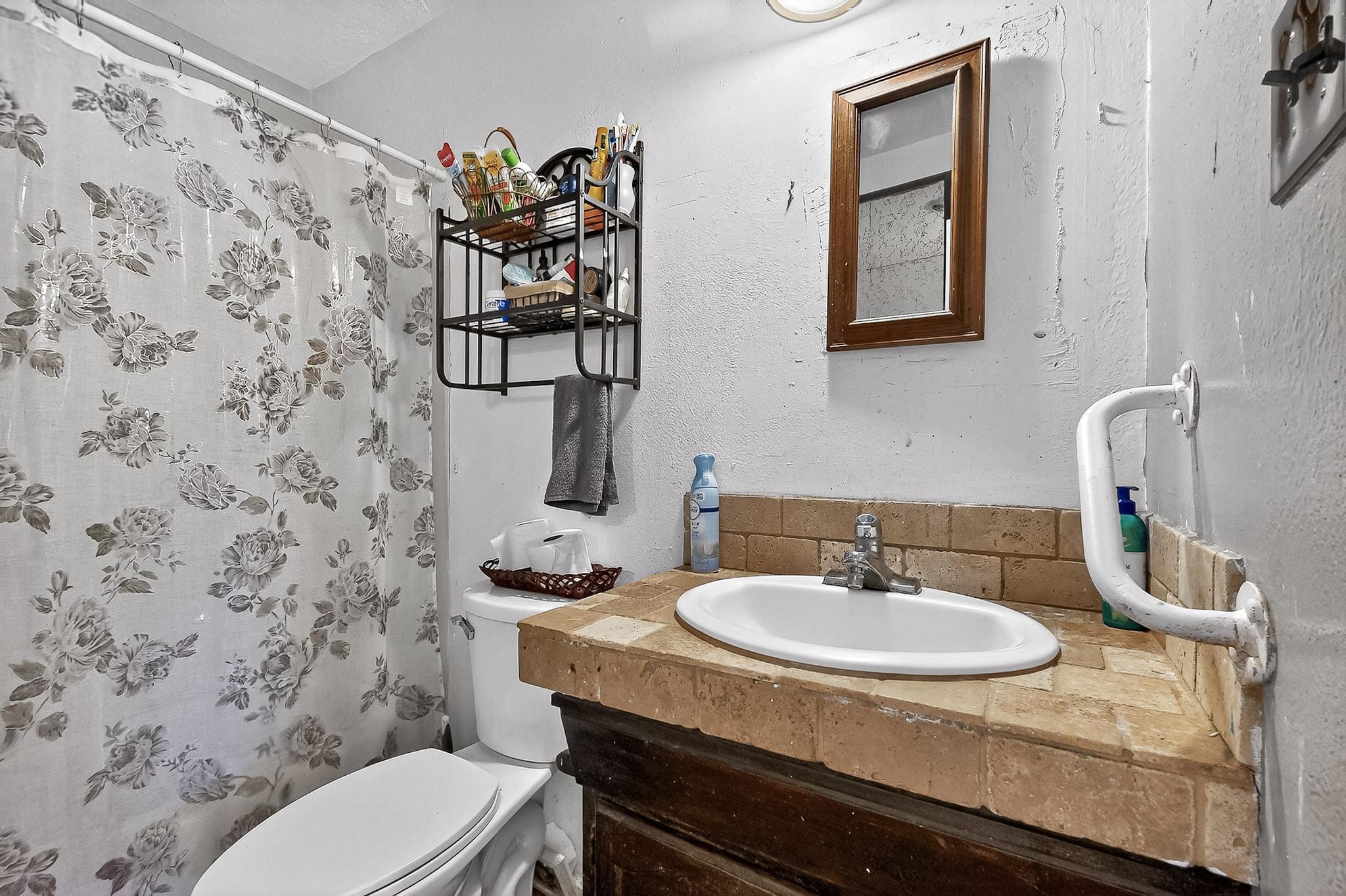 4011 Broadview Place NW