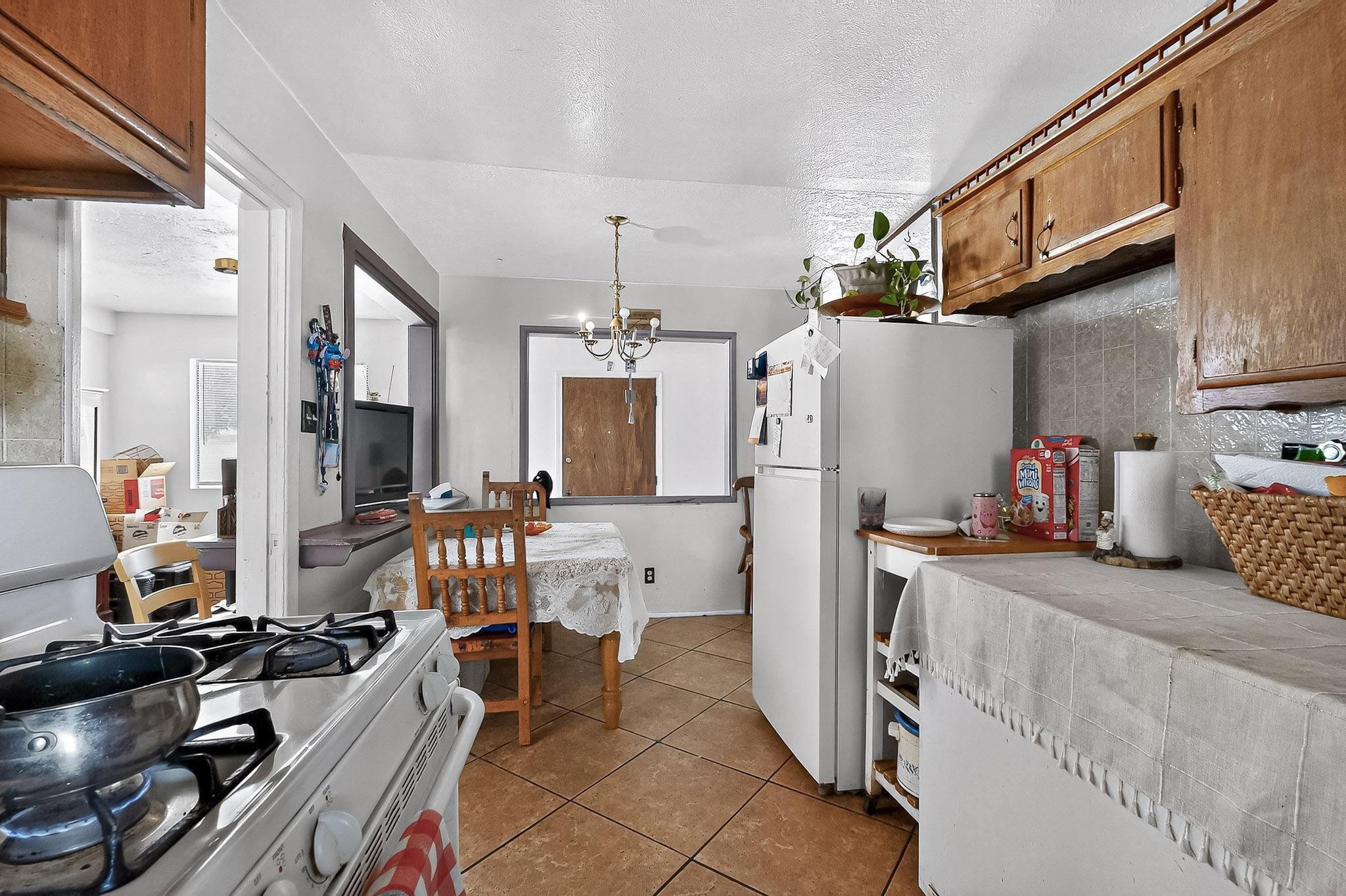 4011 Broadview Place NW