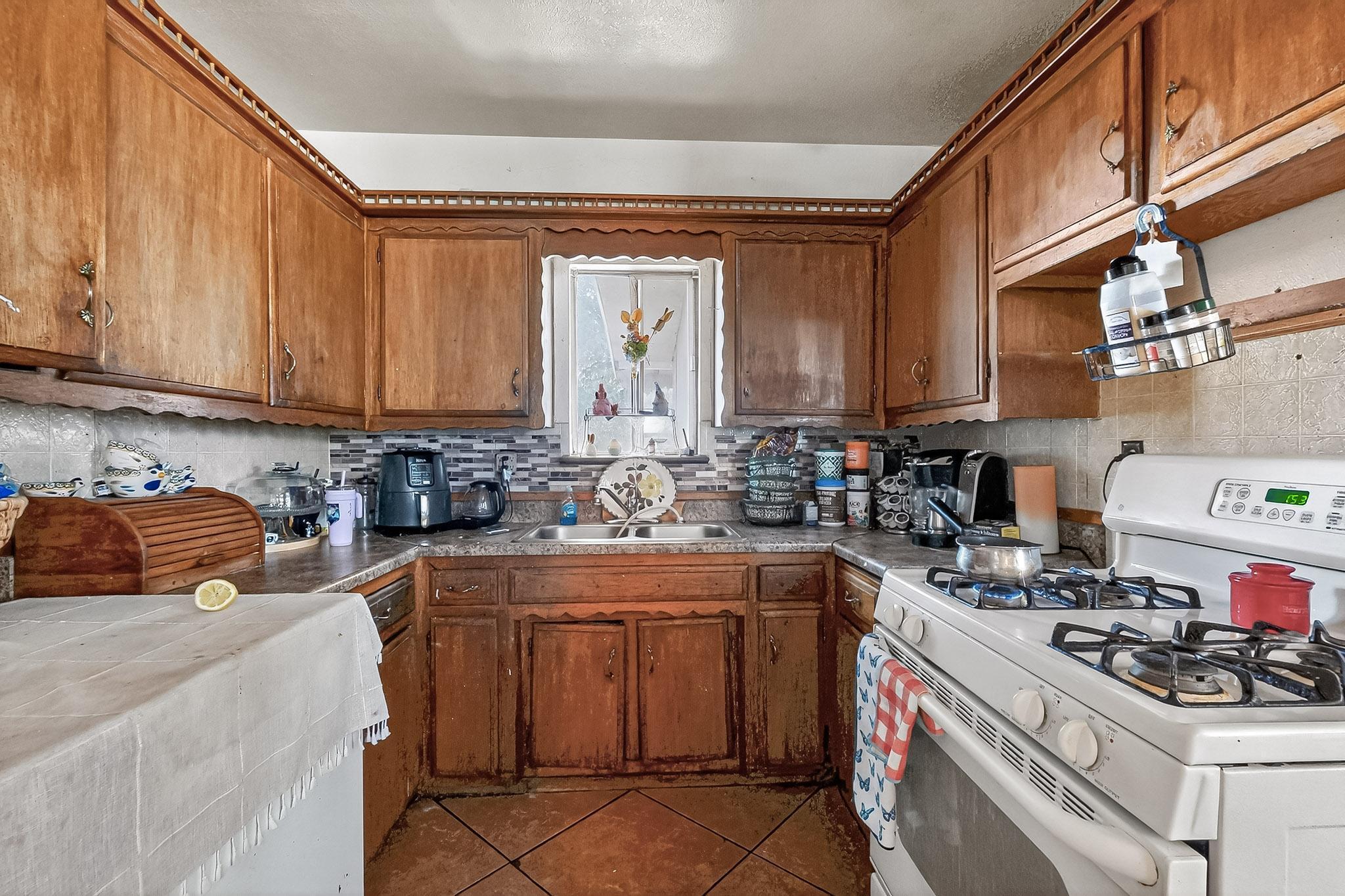 4011 Broadview Place NW