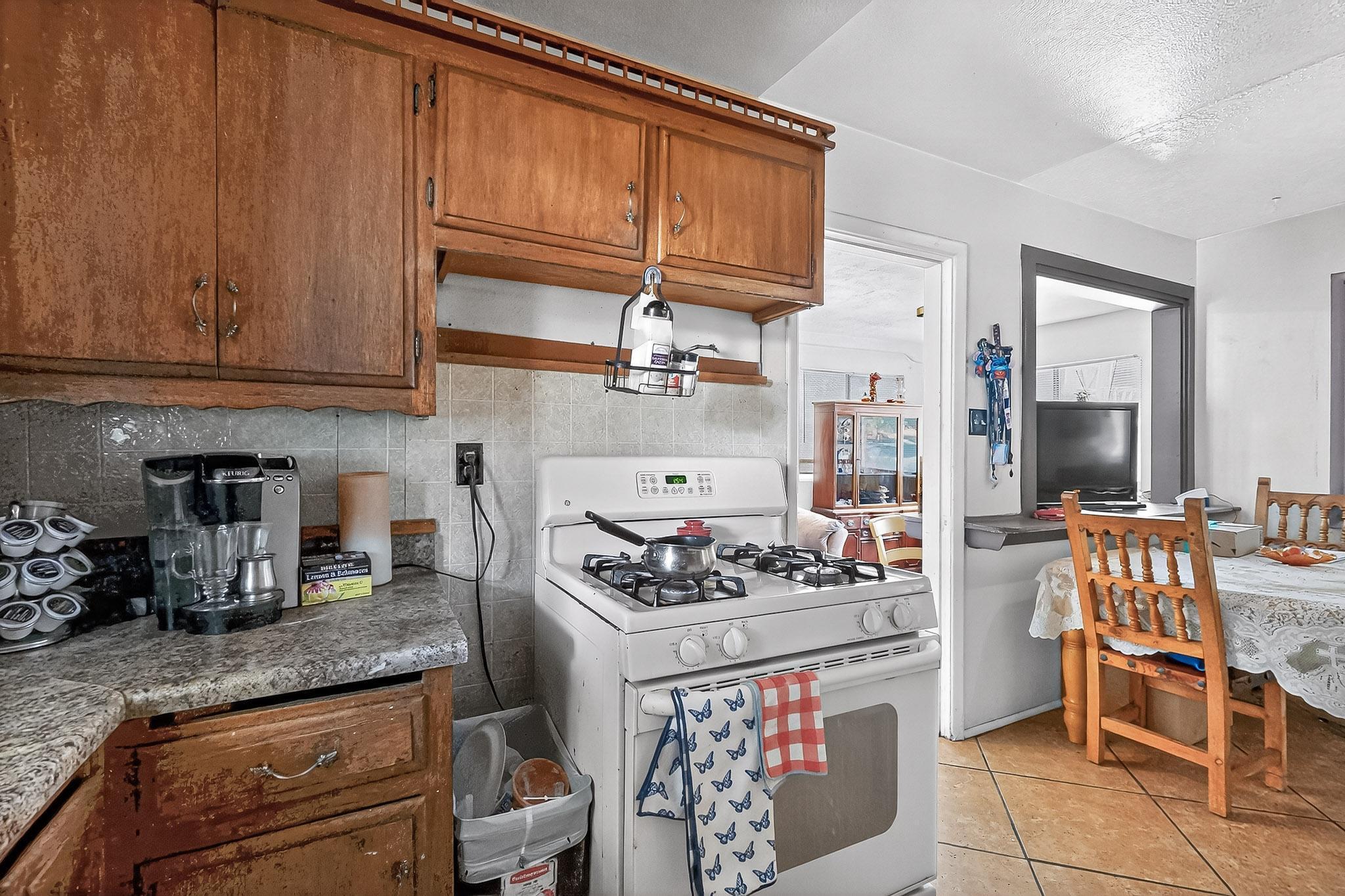 4011 Broadview Place NW