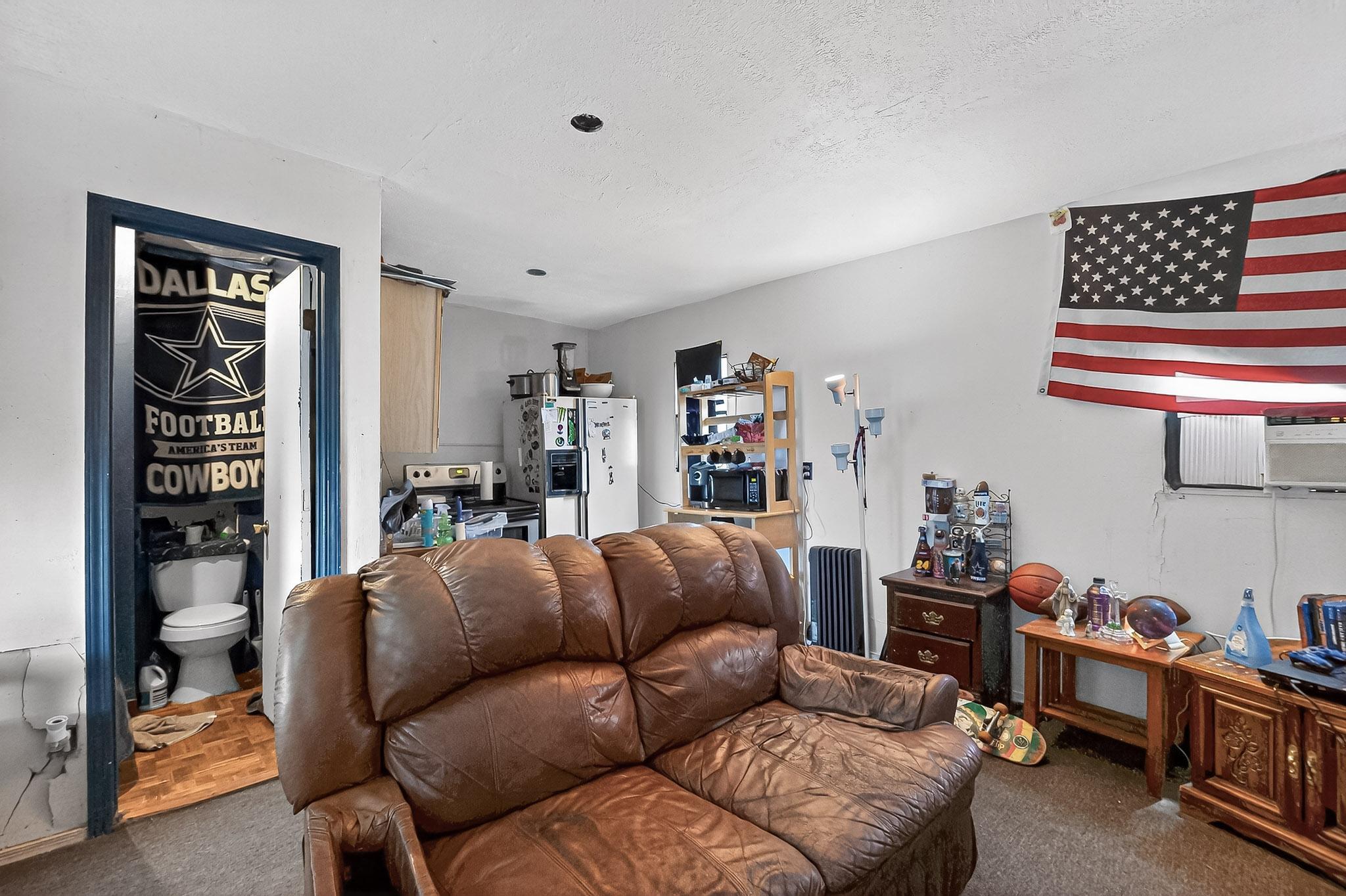 4011 Broadview Place NW