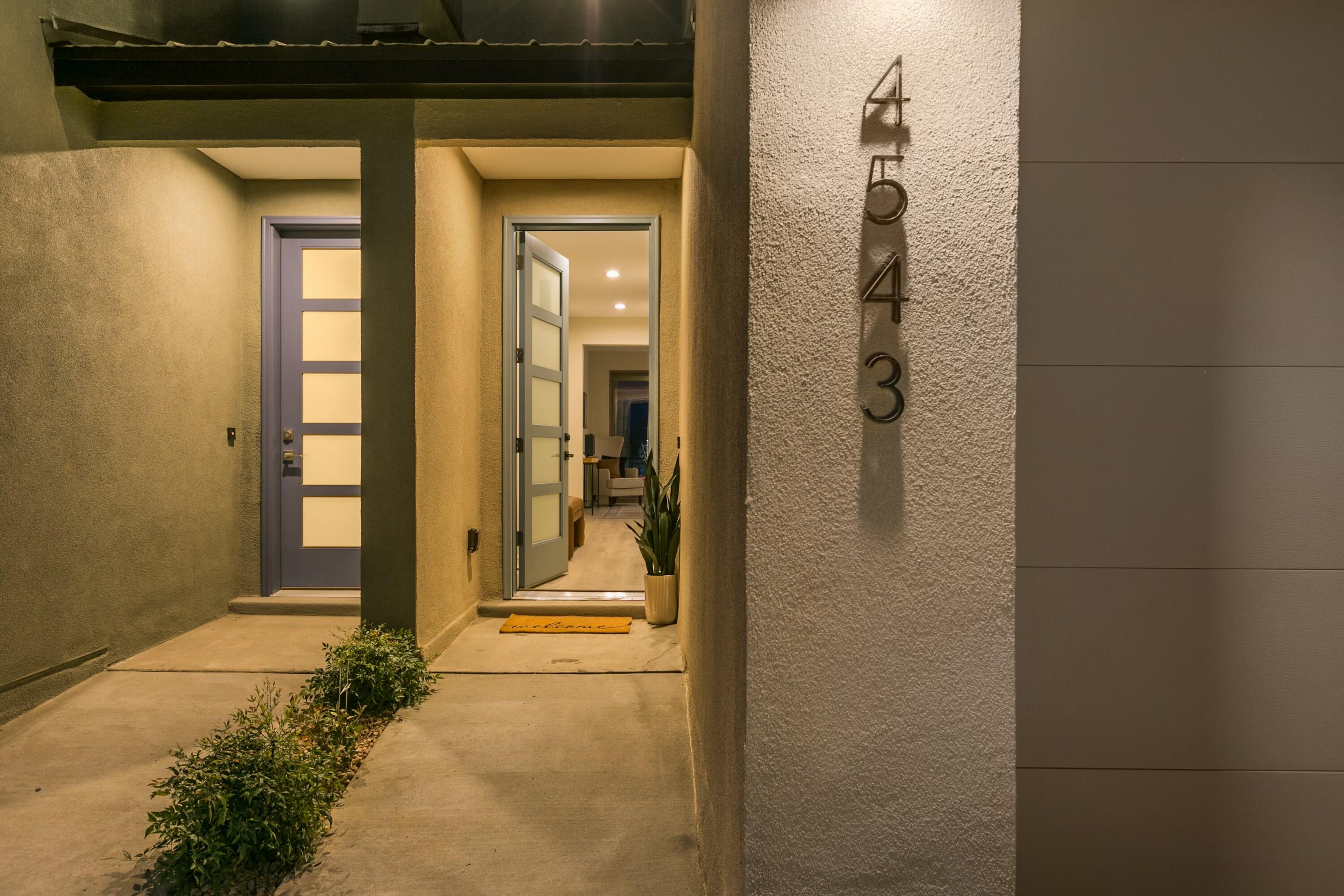 4543 VILLA LOMA Lane NE