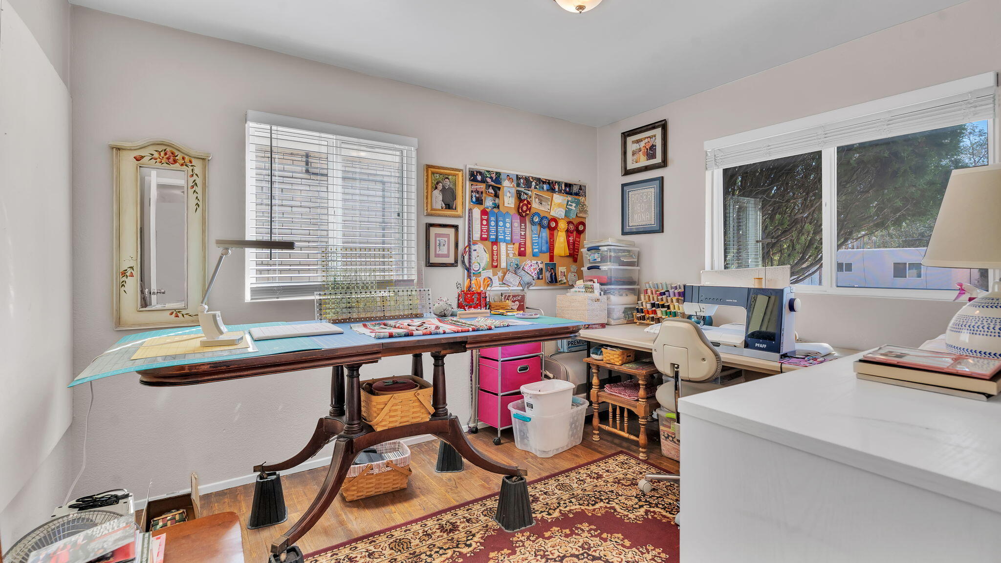 2354 VALENCIA Drive NE