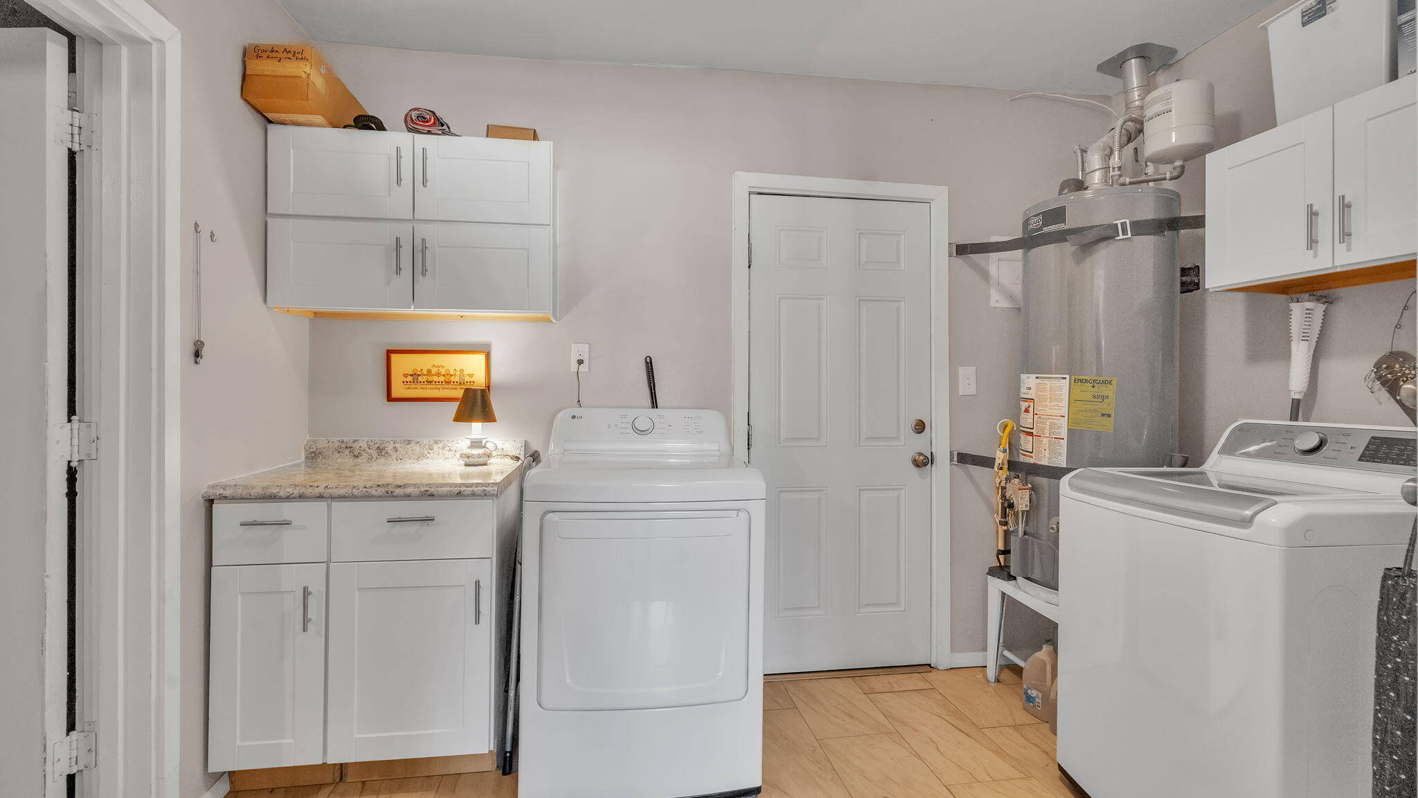 2354 VALENCIA Drive NE