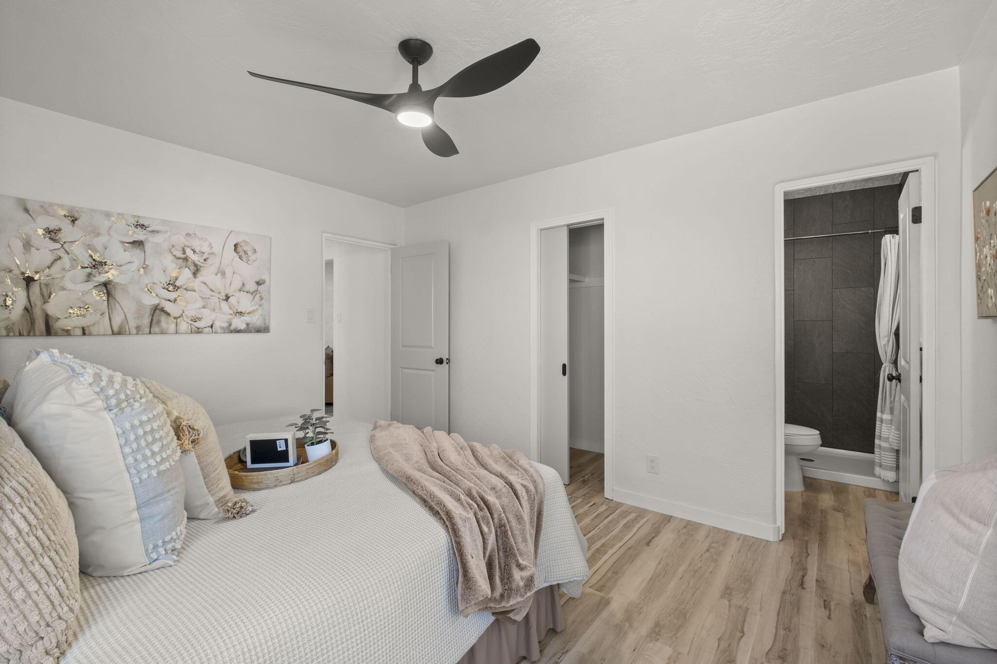 1808 Dakota Street NE