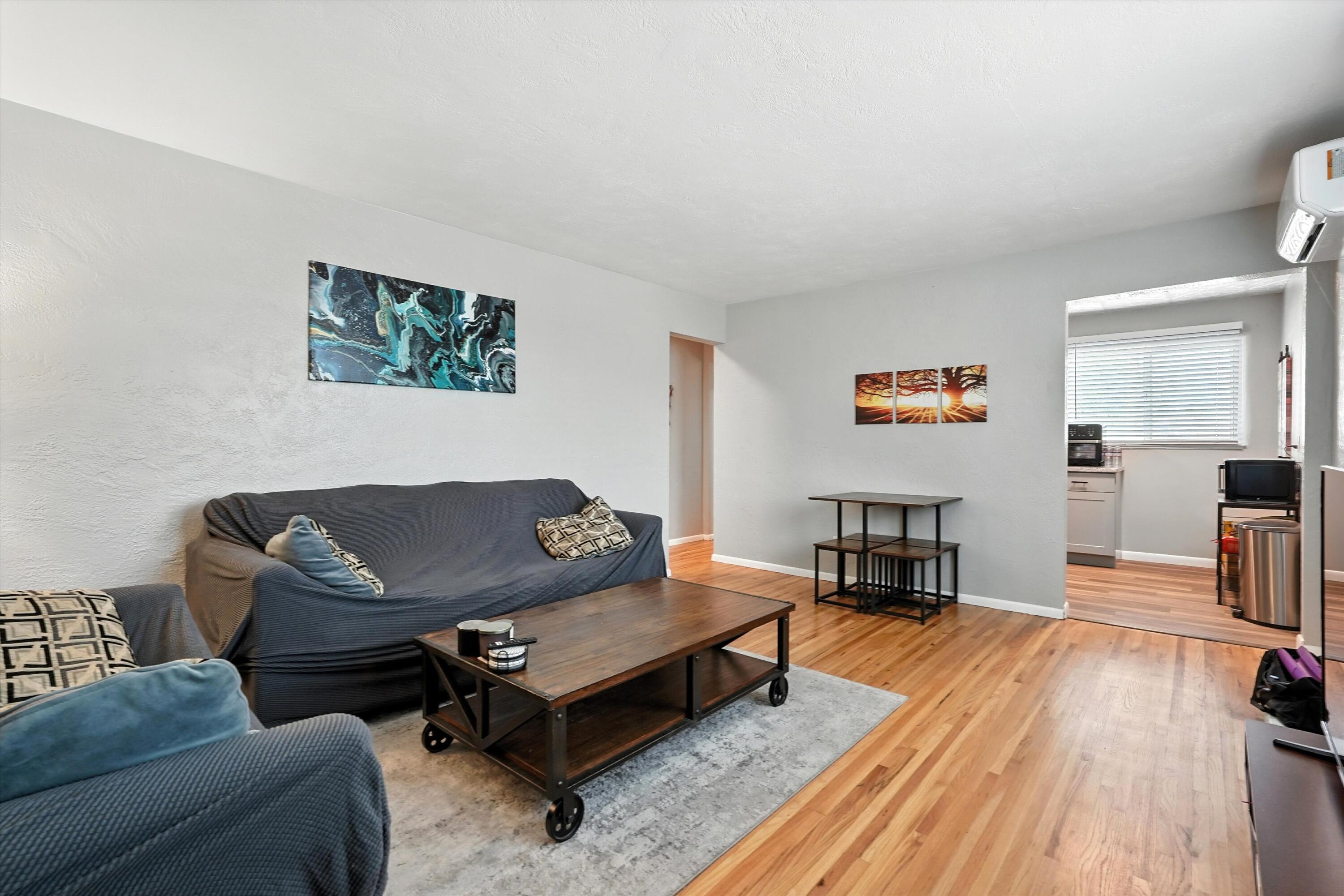 1821 Alvarado Drive NE