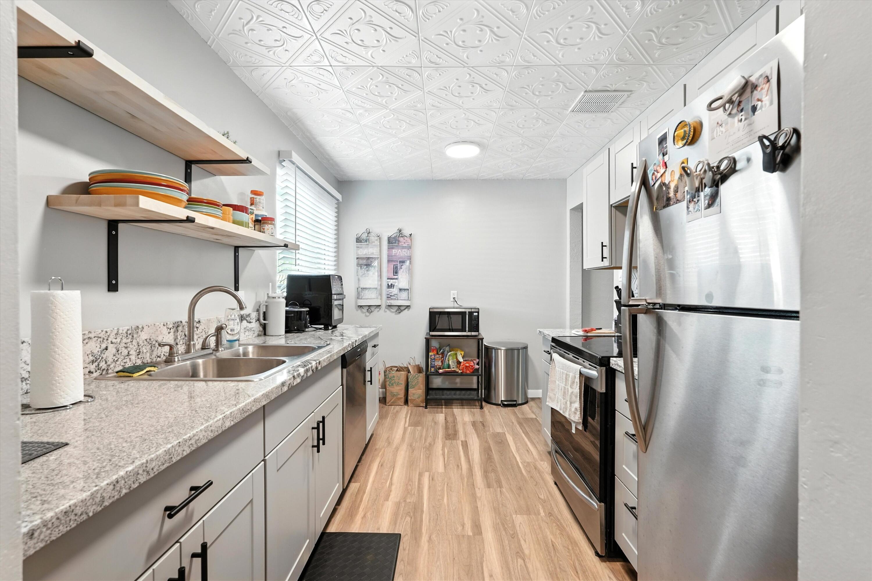 1821 Alvarado Drive NE