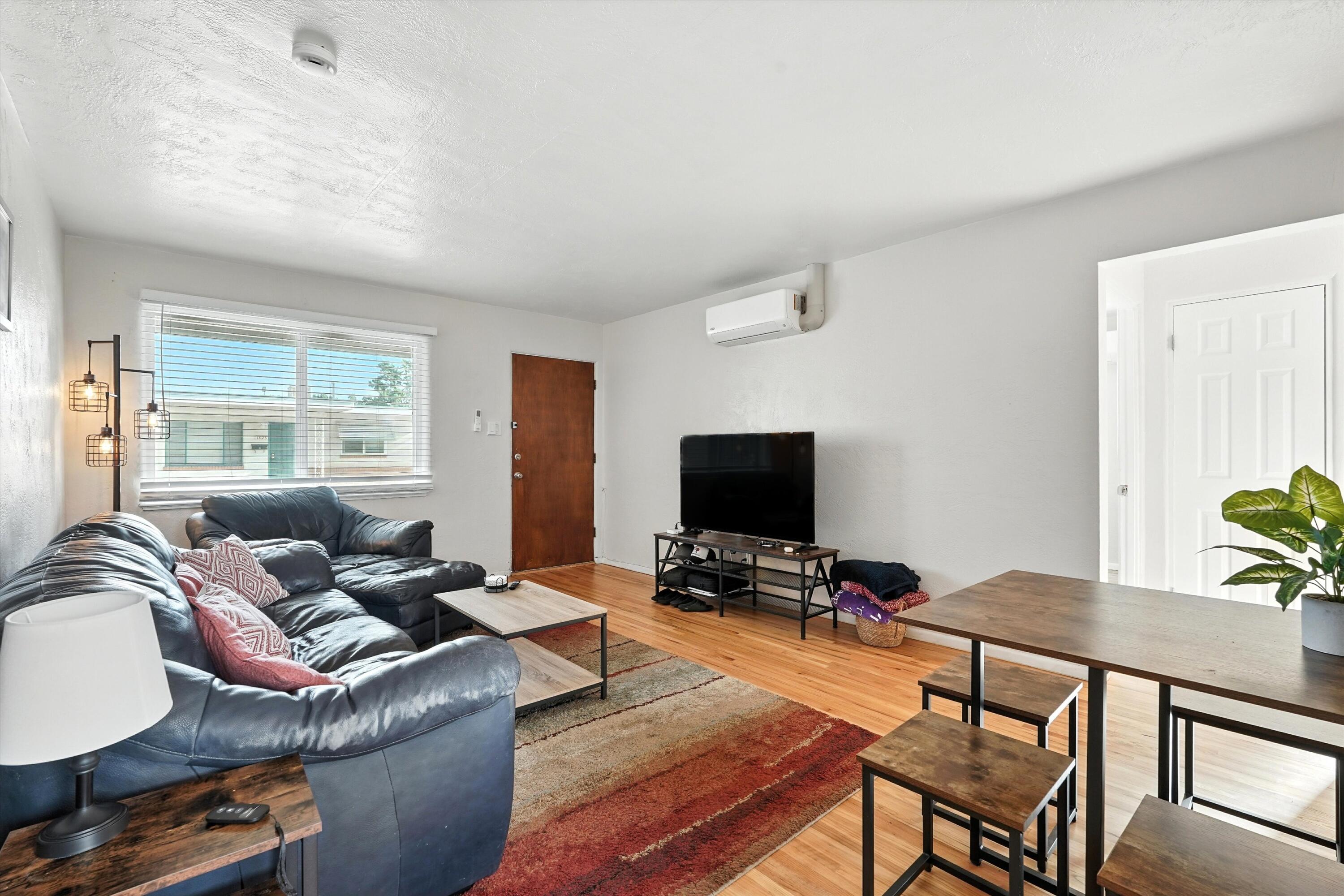 1821 Alvarado Drive NE