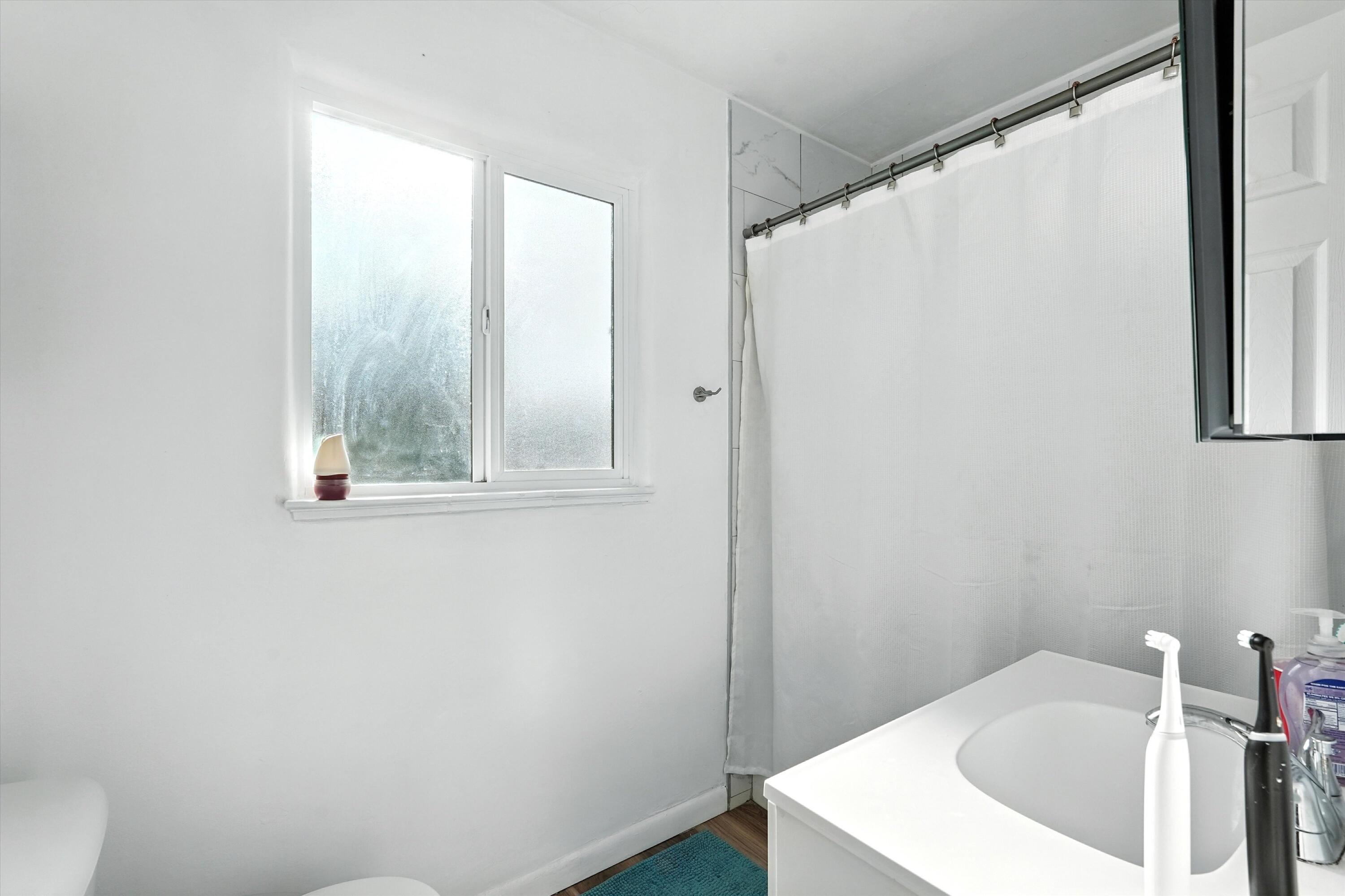 1821 Alvarado Drive NE