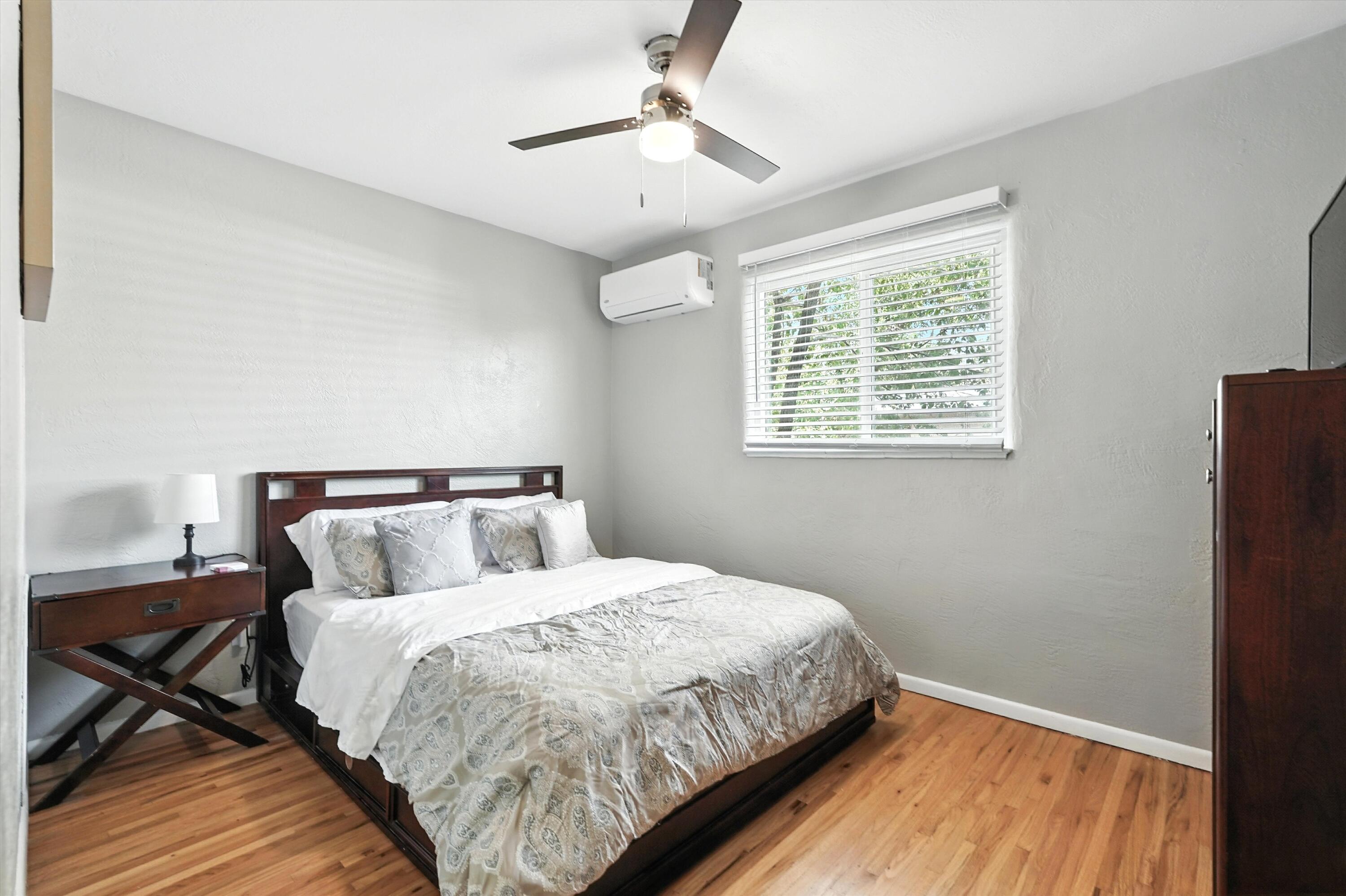 1821 Alvarado Drive NE