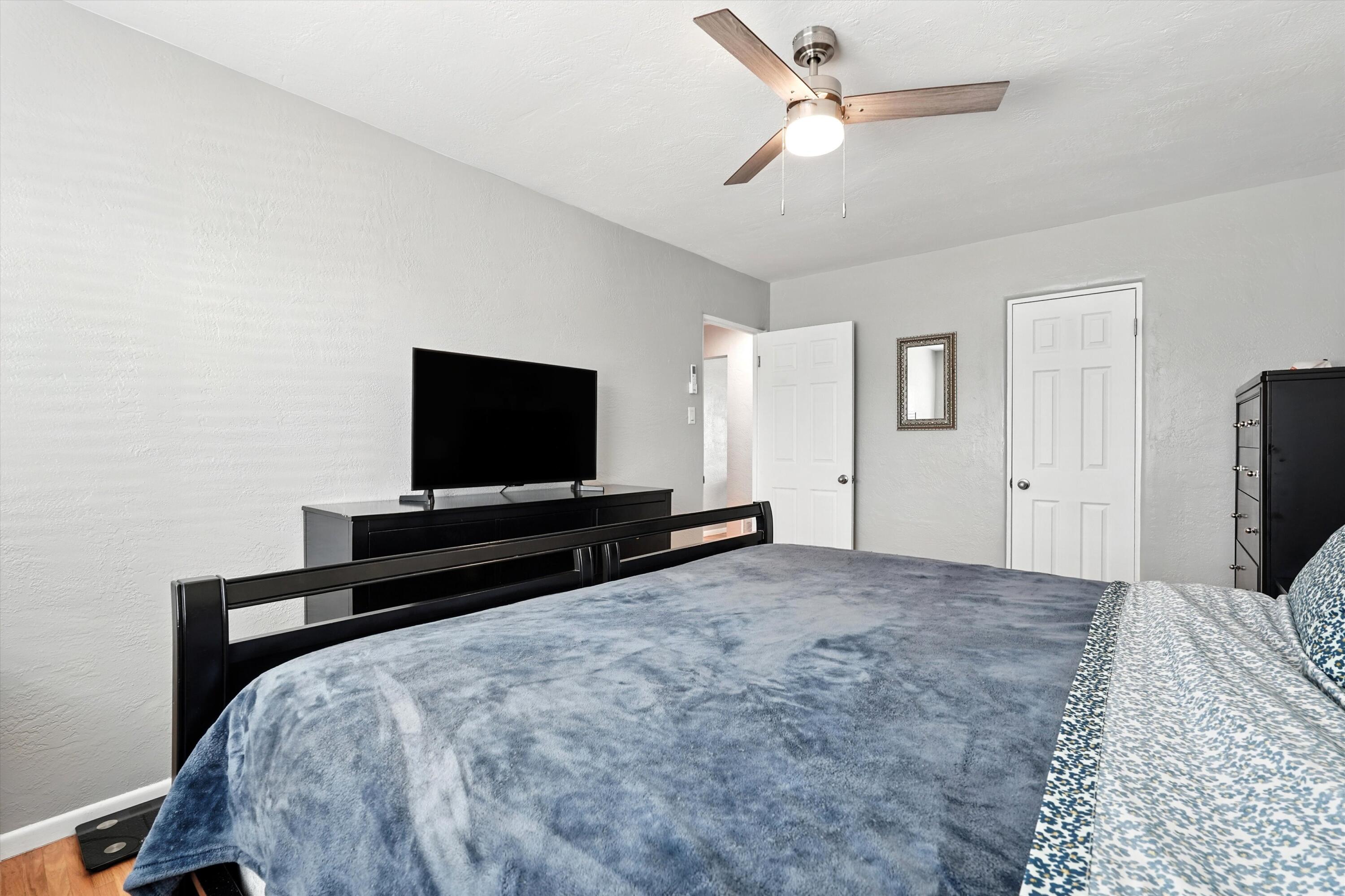 1821 Alvarado Drive NE