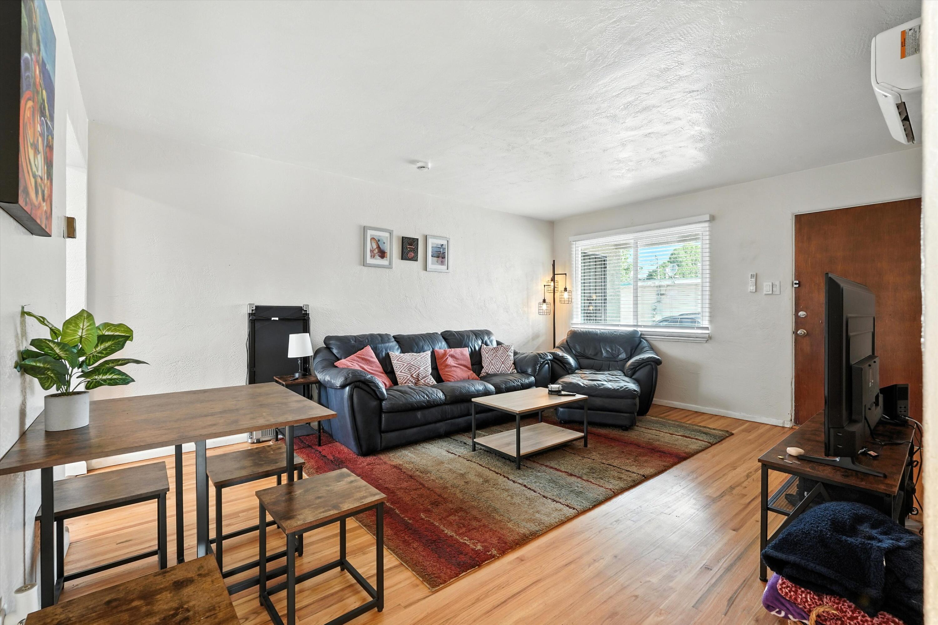 1821 Alvarado Drive NE