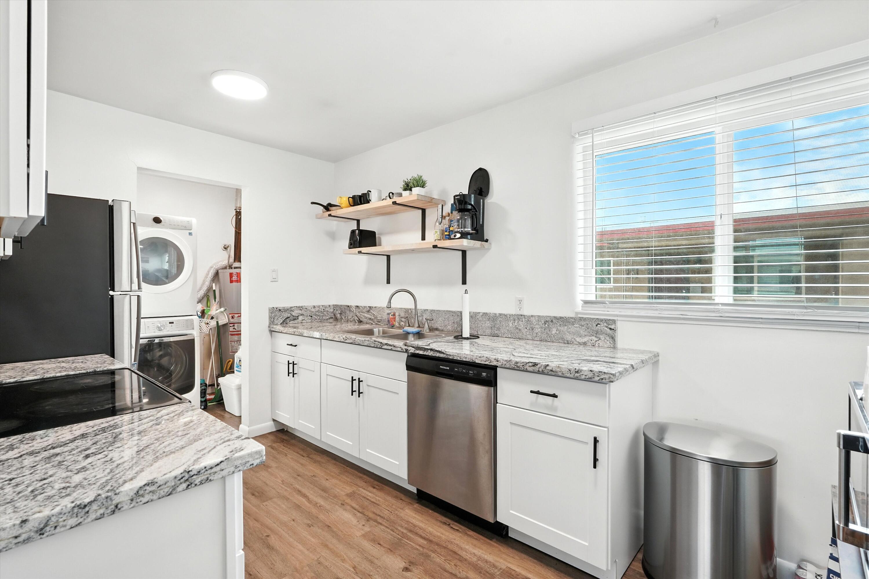 1821 Alvarado Drive NE