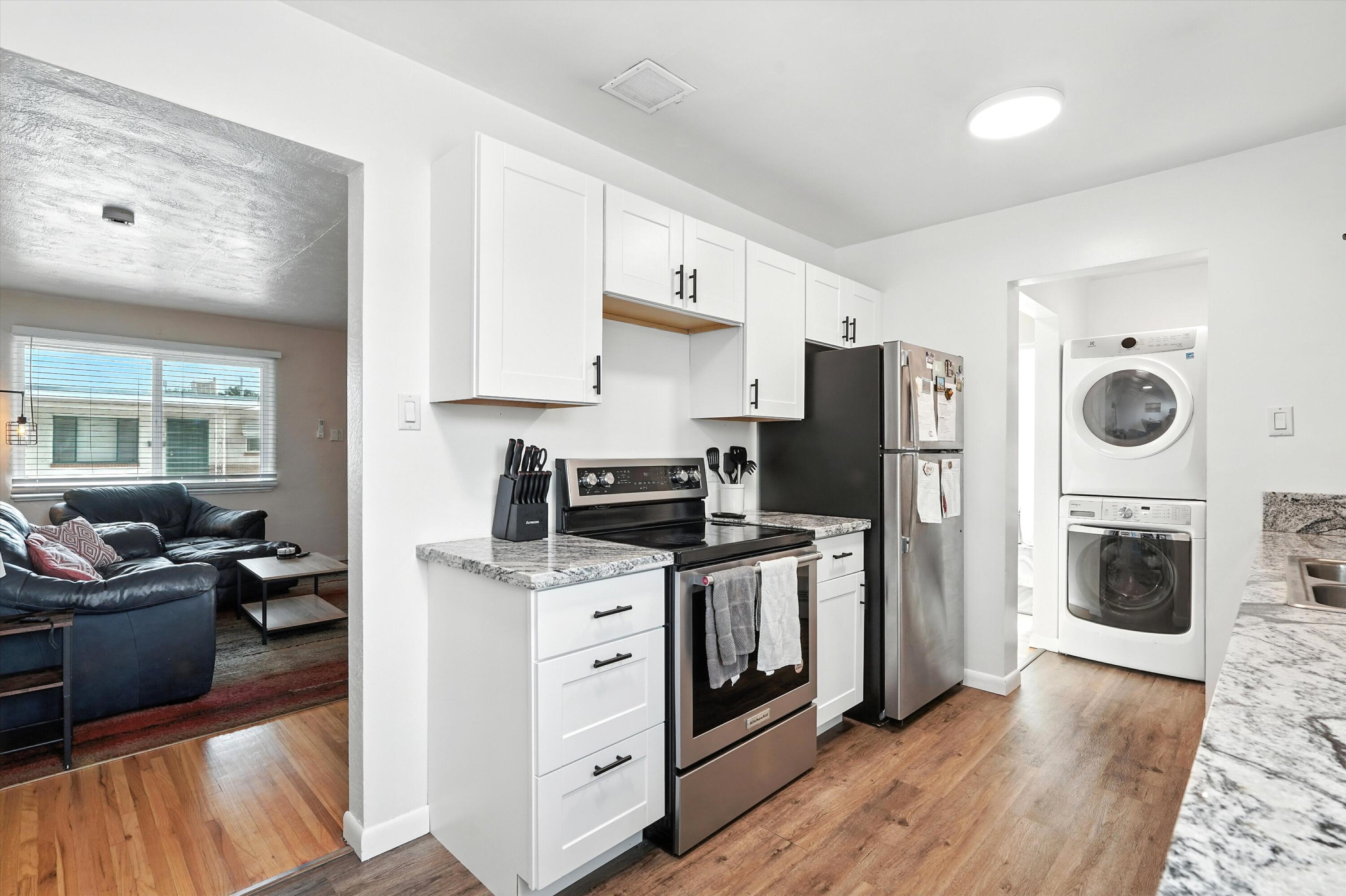 1821 Alvarado Drive NE